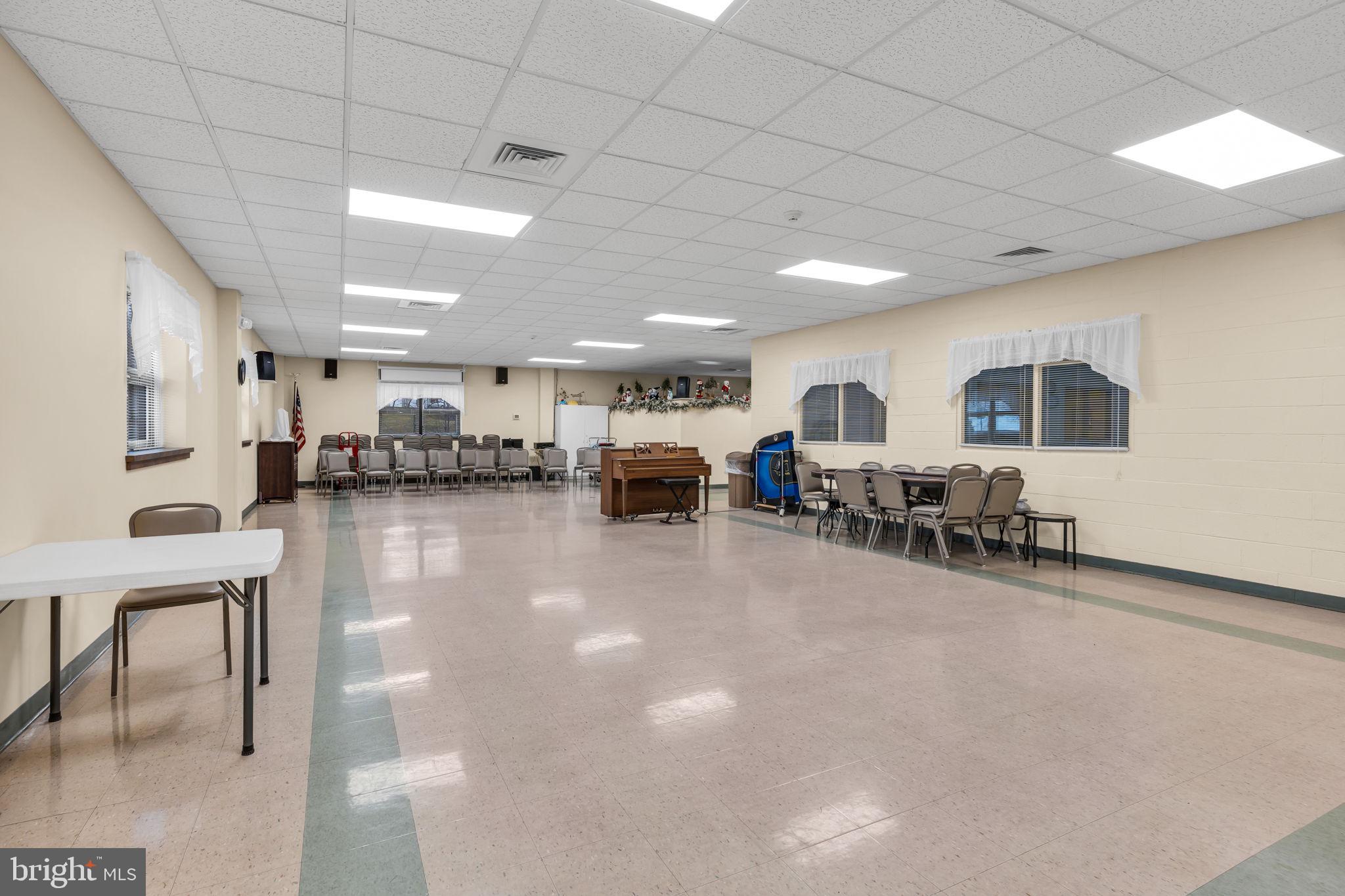 EQUINE MEADOWS - Residential