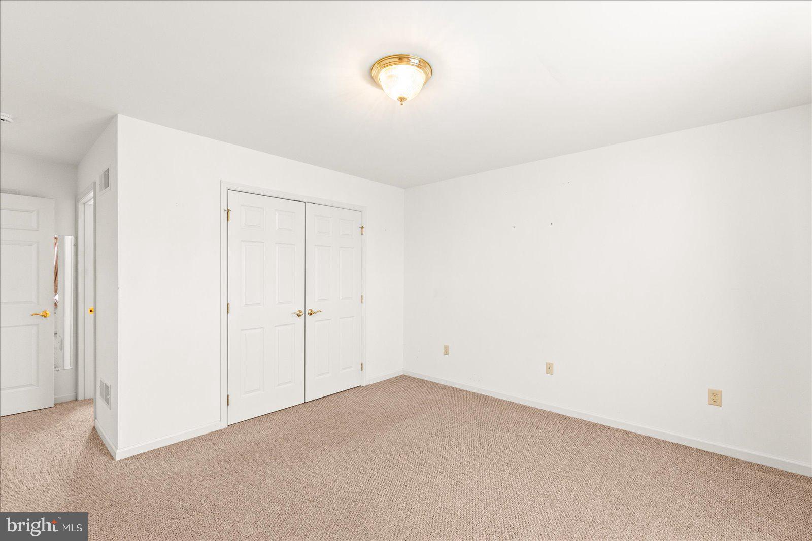 EQUINE MEADOWS - Residential