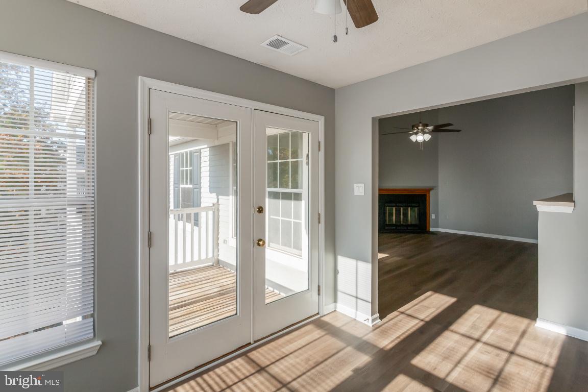 OVERLOOK - Residential Lease