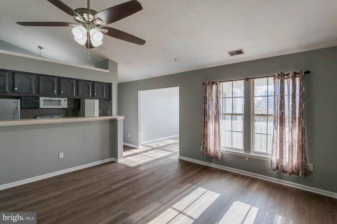 OVERLOOK - Residential Lease