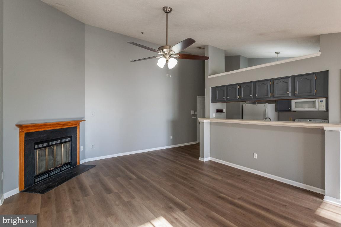 OVERLOOK - Residential Lease