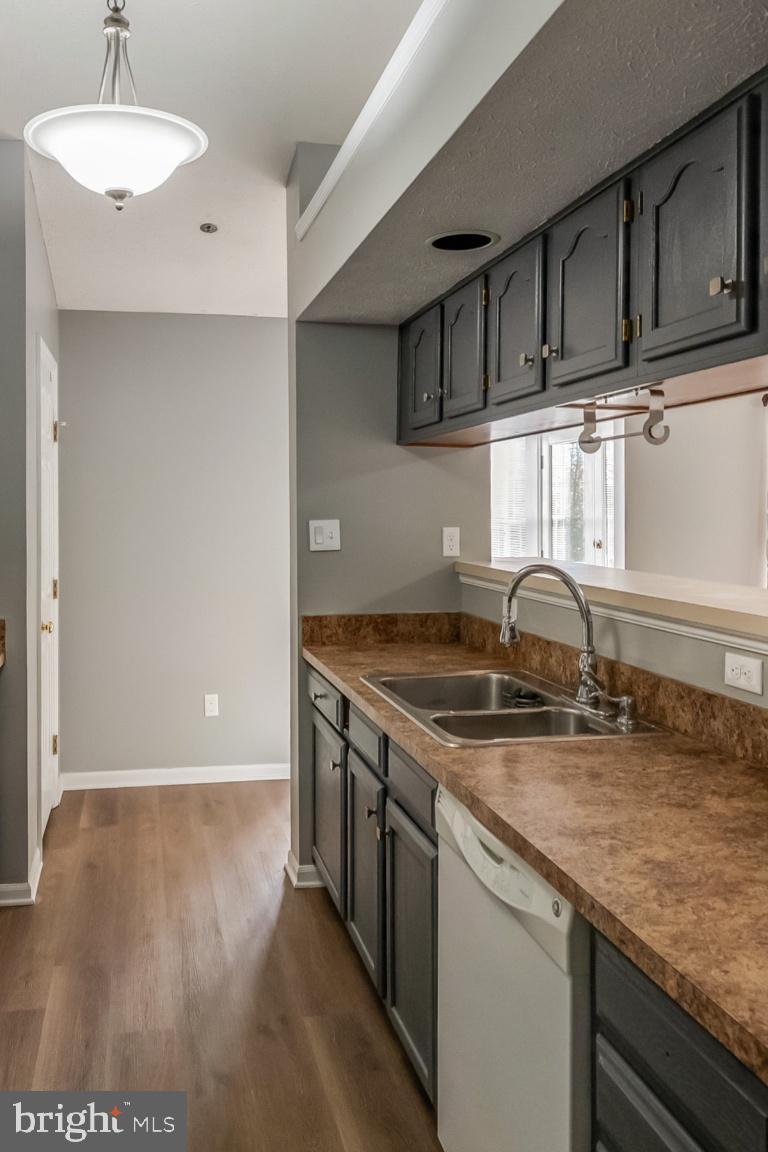 OVERLOOK - Residential Lease