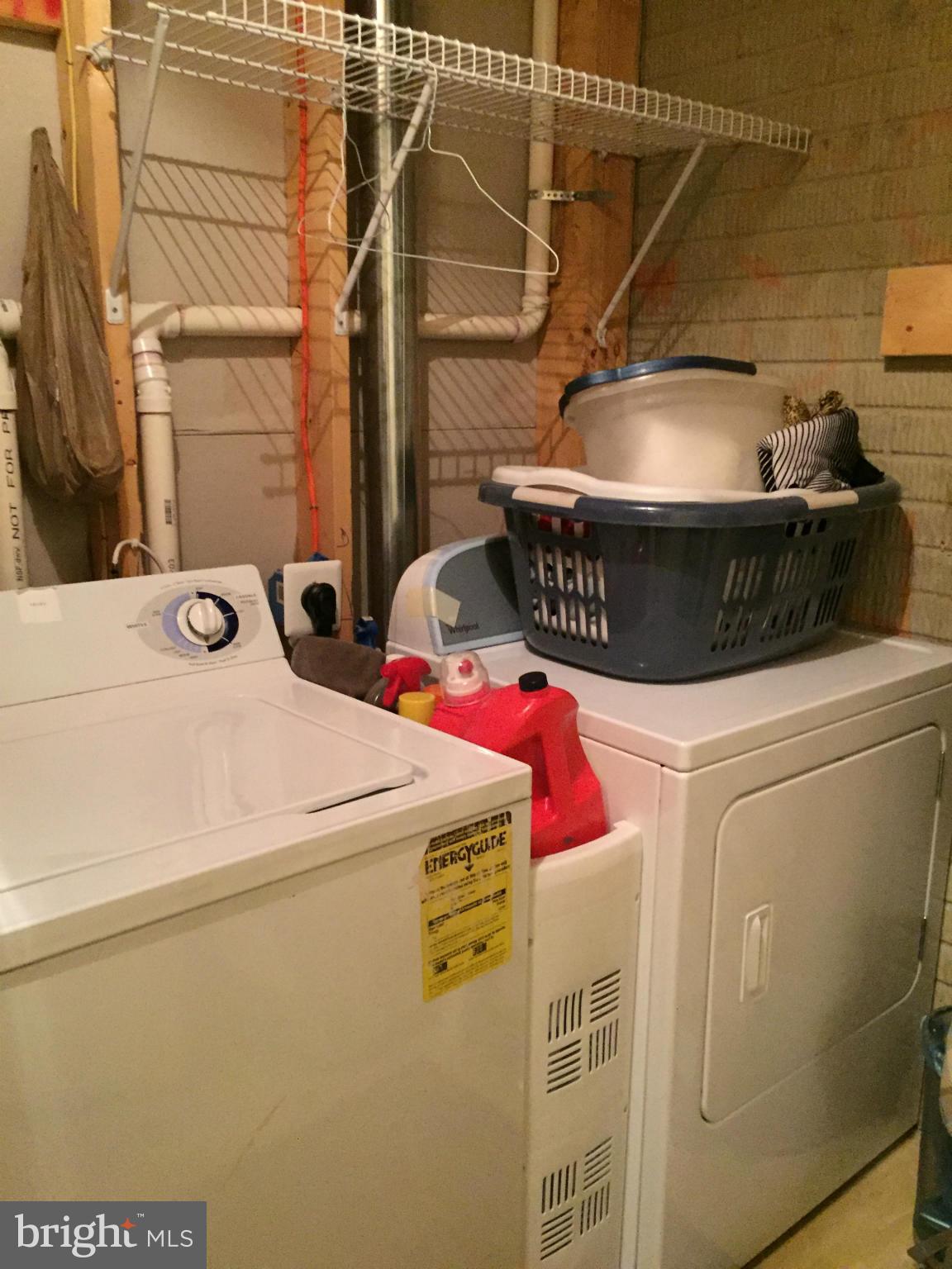 SKYVIEW PARK - Residential Lease