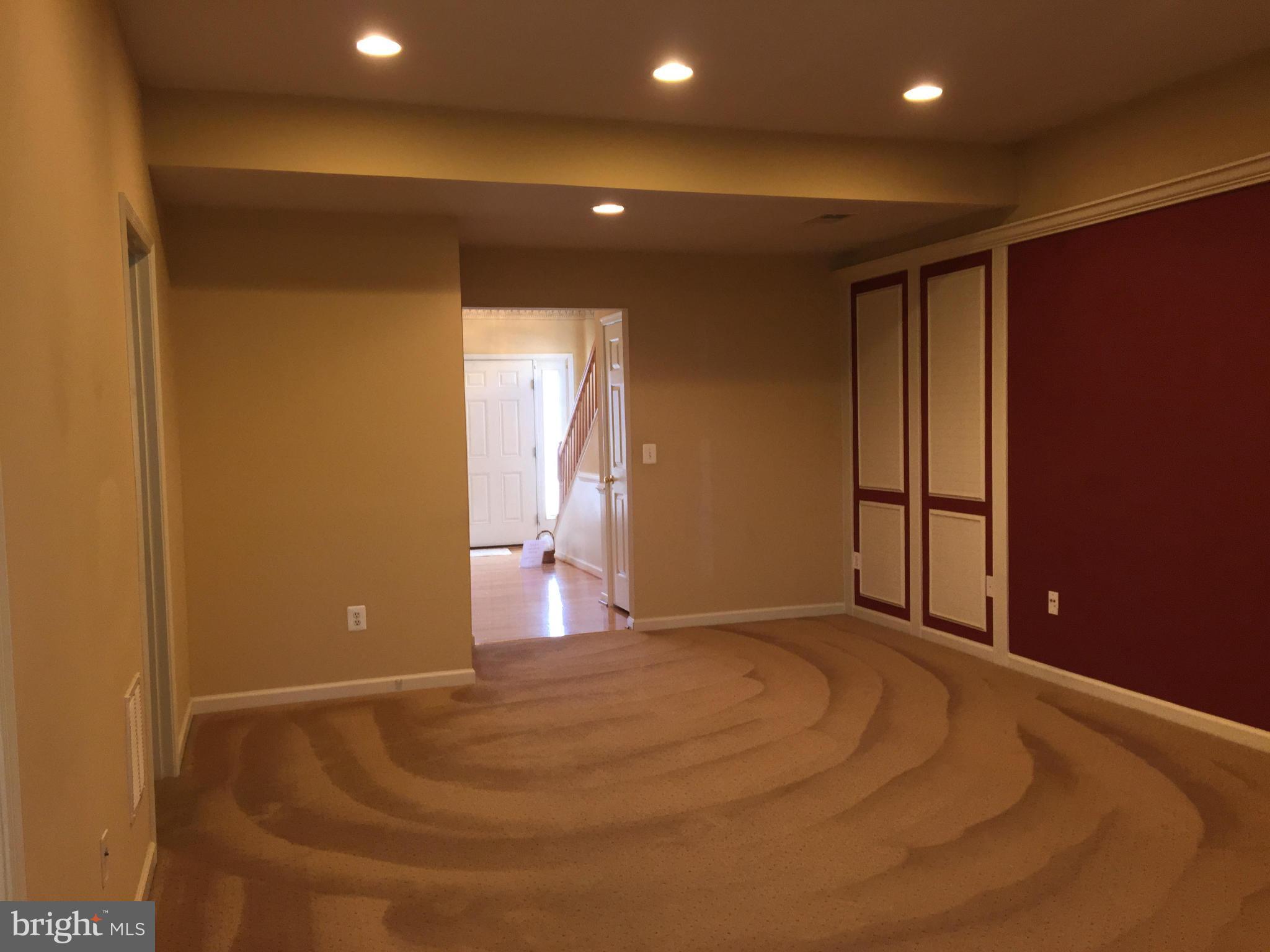 SKYVIEW PARK - Residential Lease