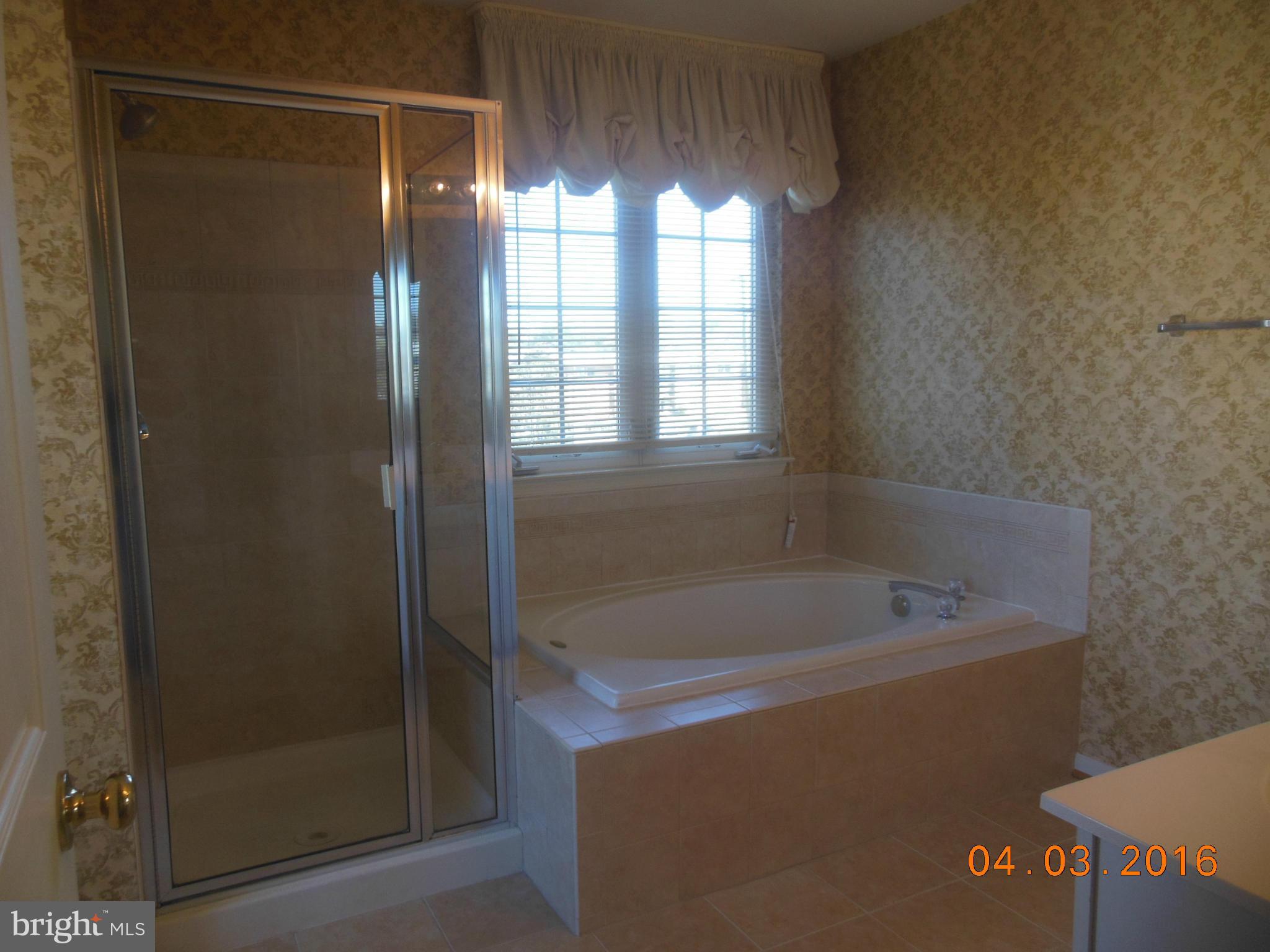 SKYVIEW PARK - Residential Lease