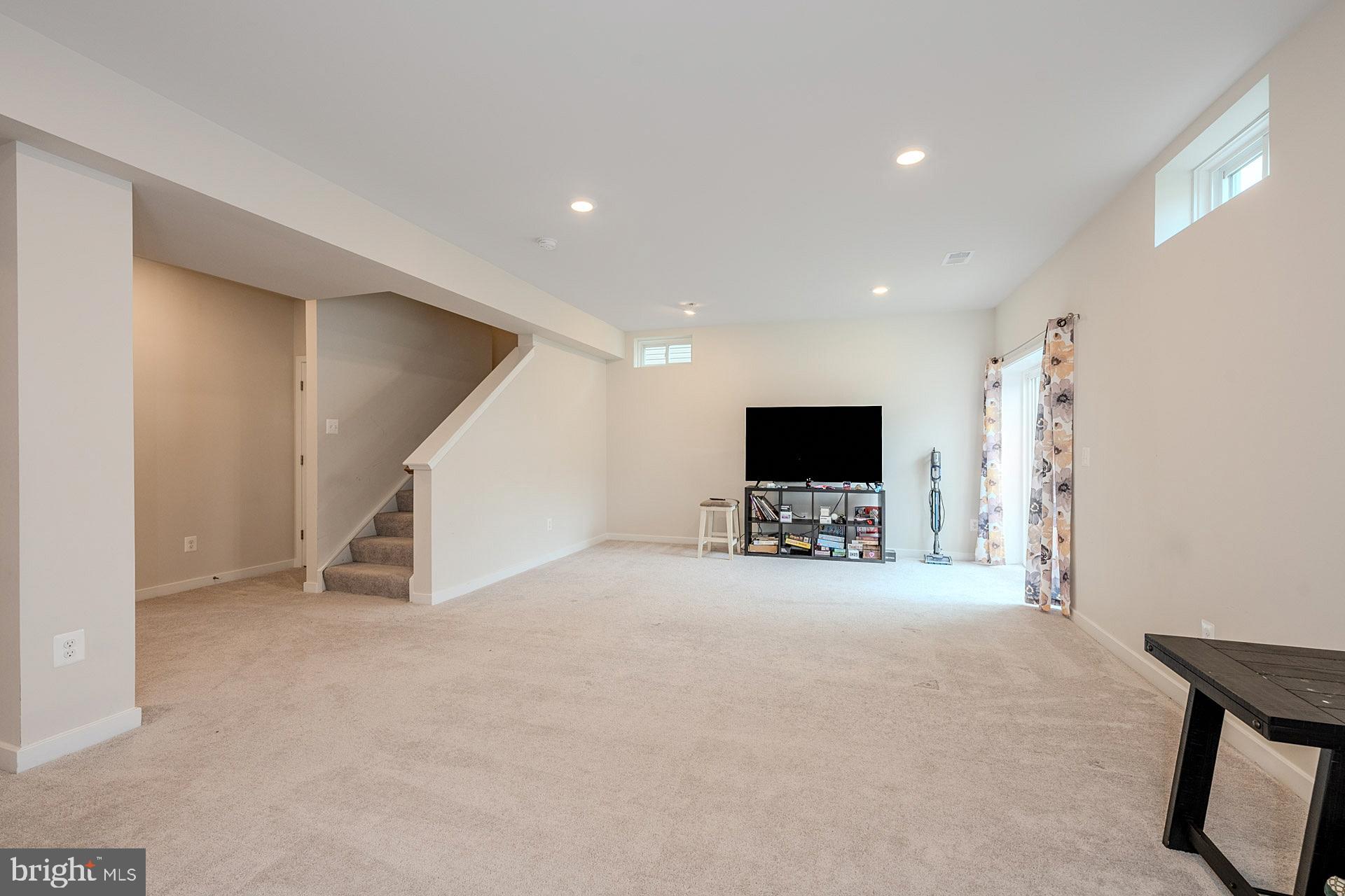 CLEVENGER CORNER VILLAGE - Residential