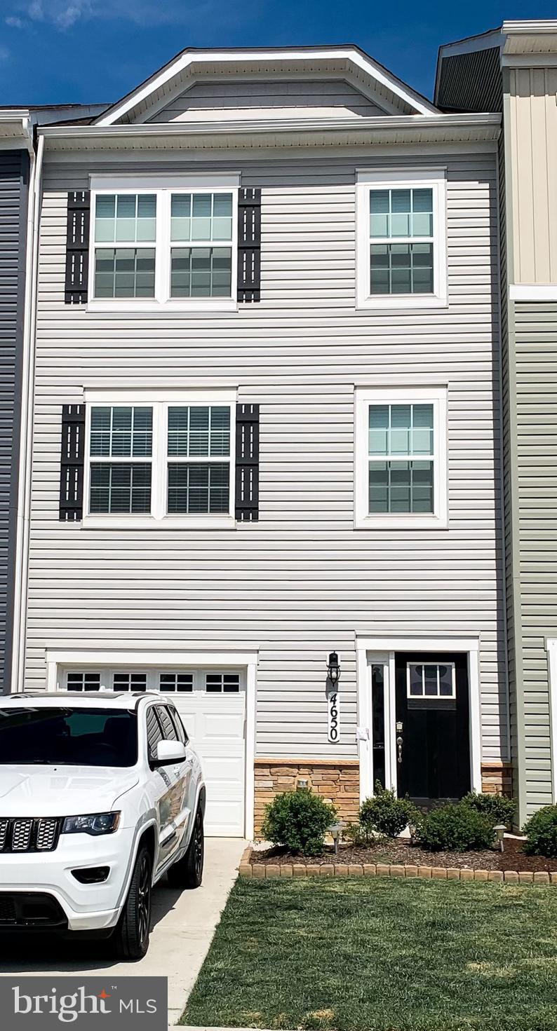 MANORS AT BALLENGER CREEK - Residential