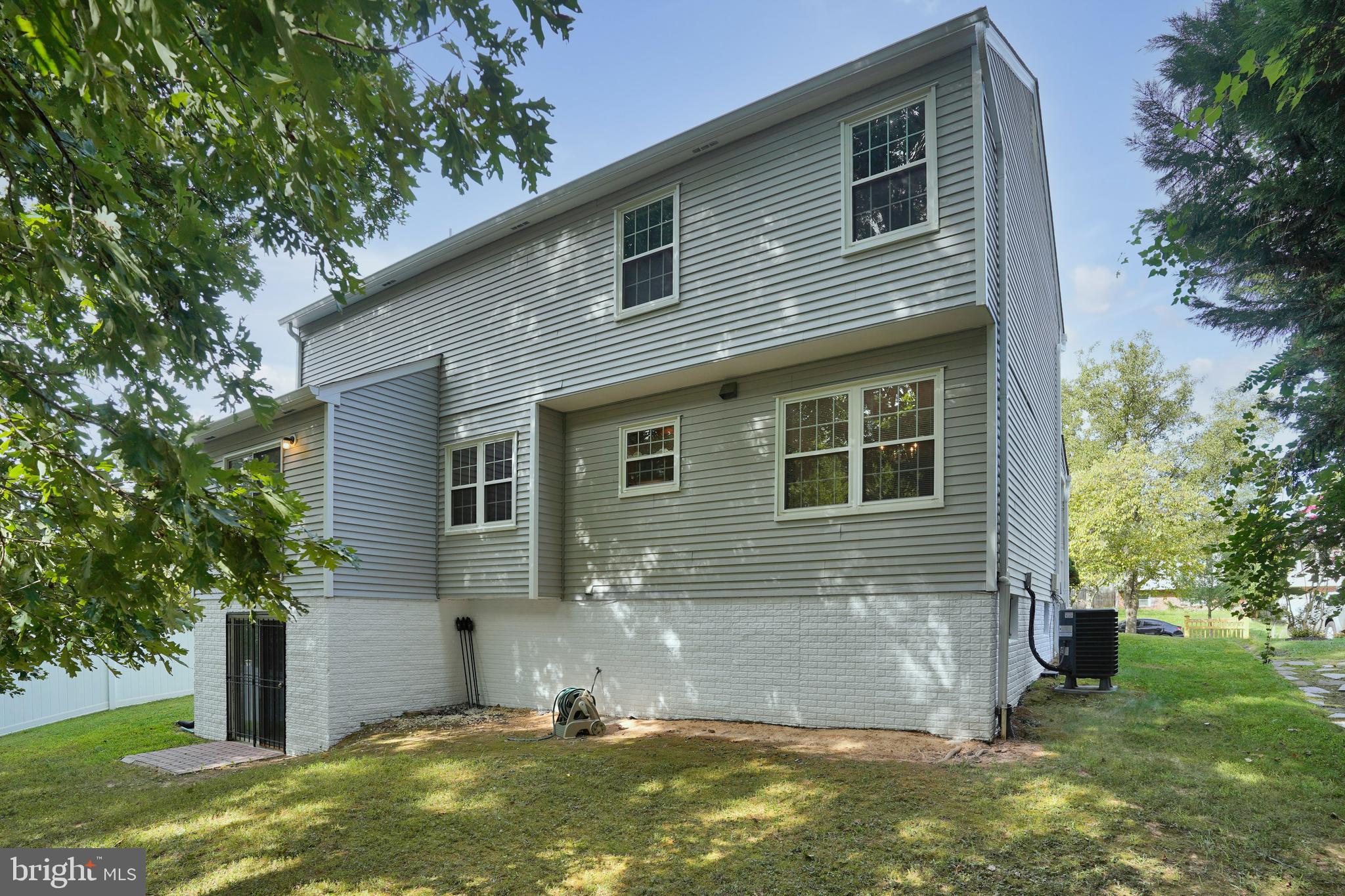 QUEENSBROOKE PLAT 2 - Residential