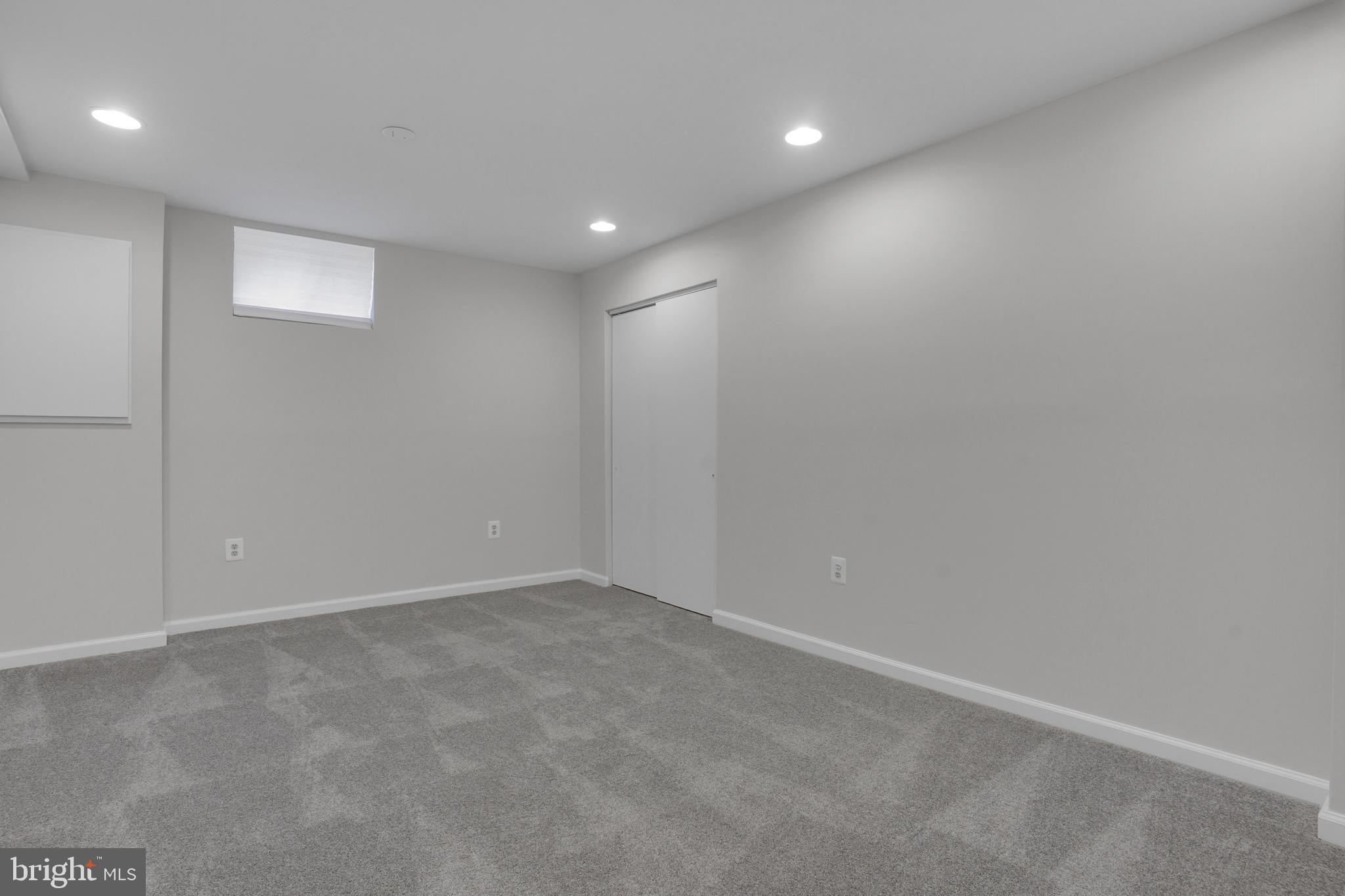 QUEENSBROOKE PLAT 2 - Residential