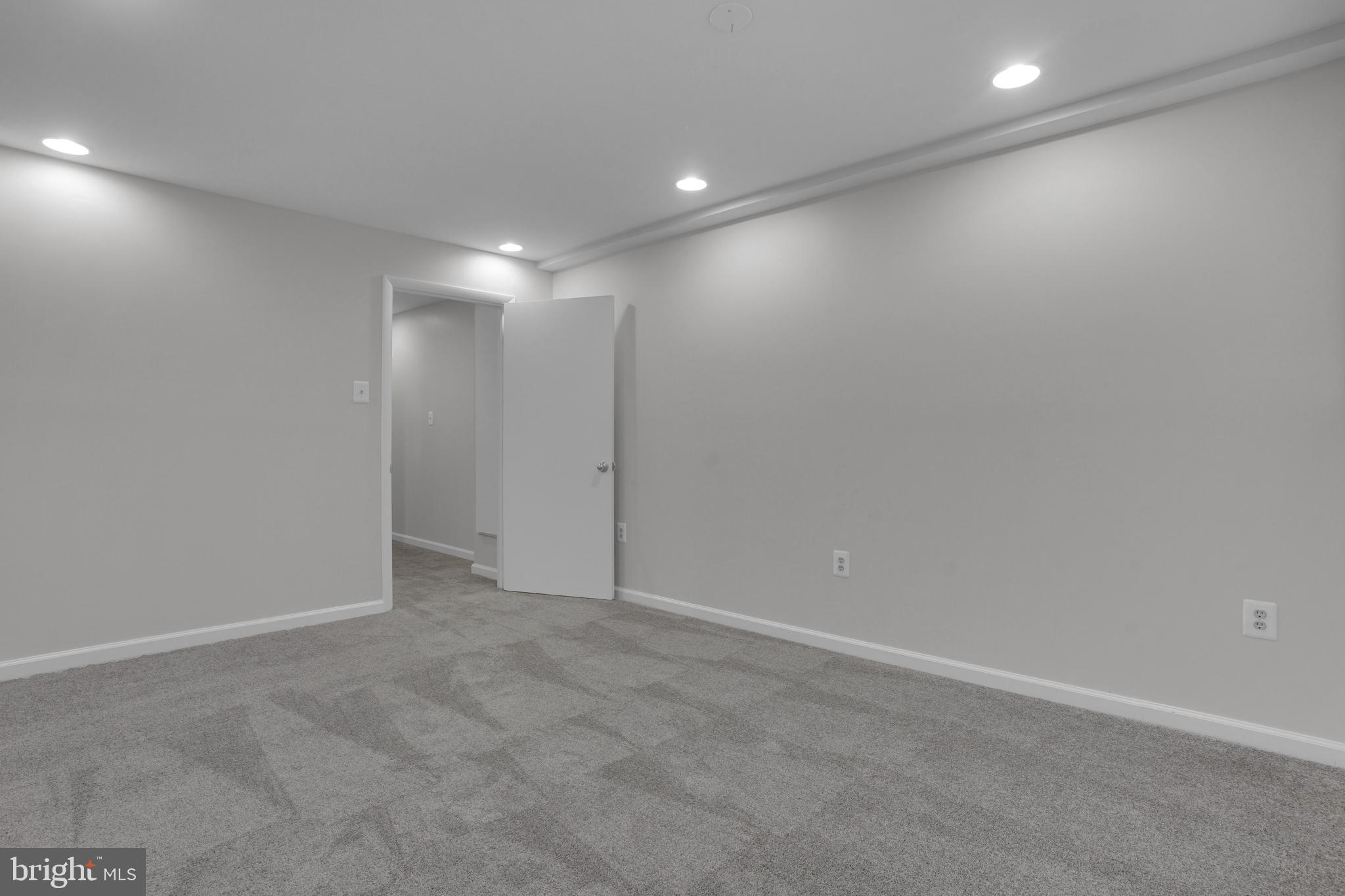 QUEENSBROOKE PLAT 2 - Residential