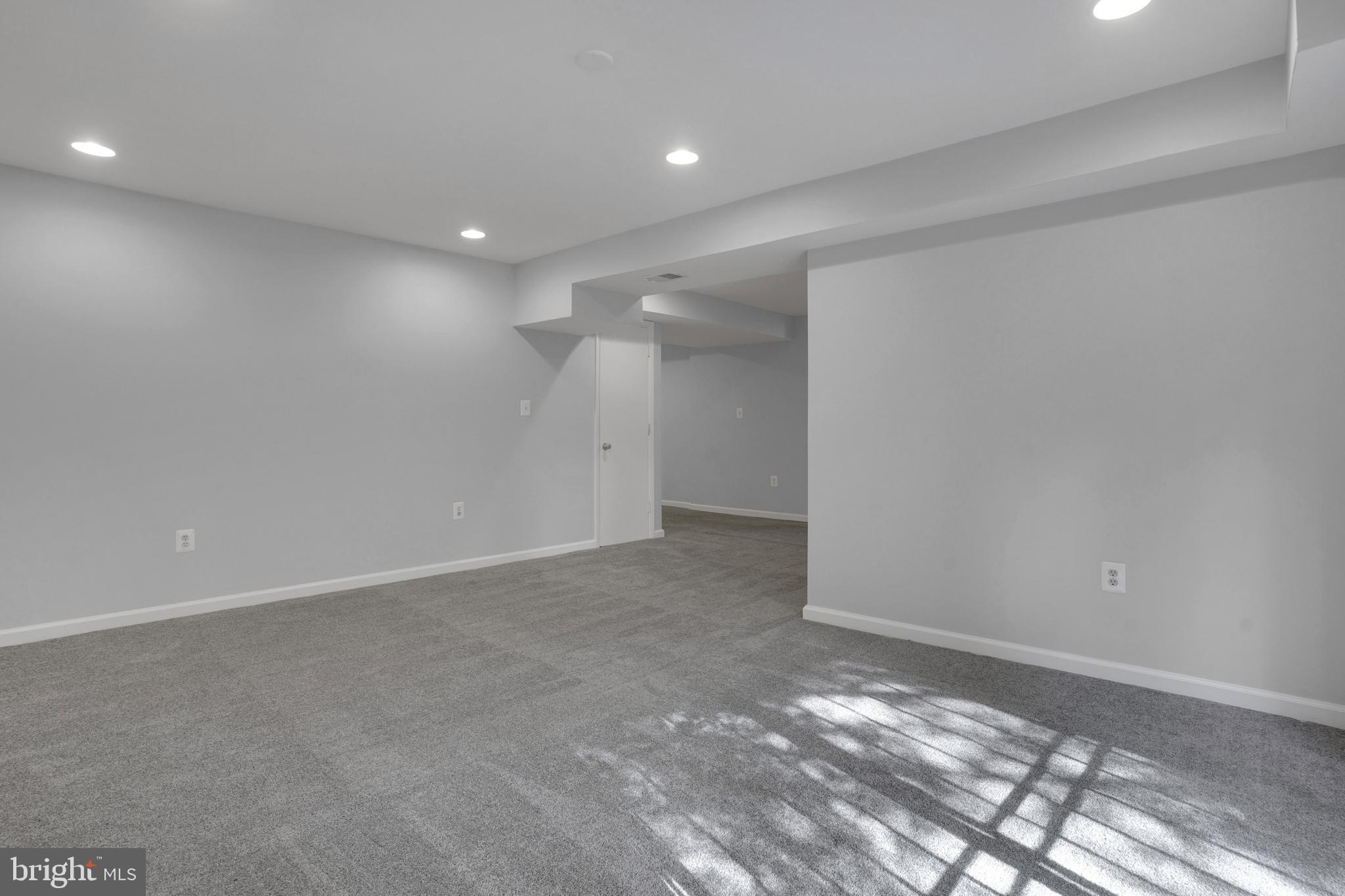 QUEENSBROOKE PLAT 2 - Residential