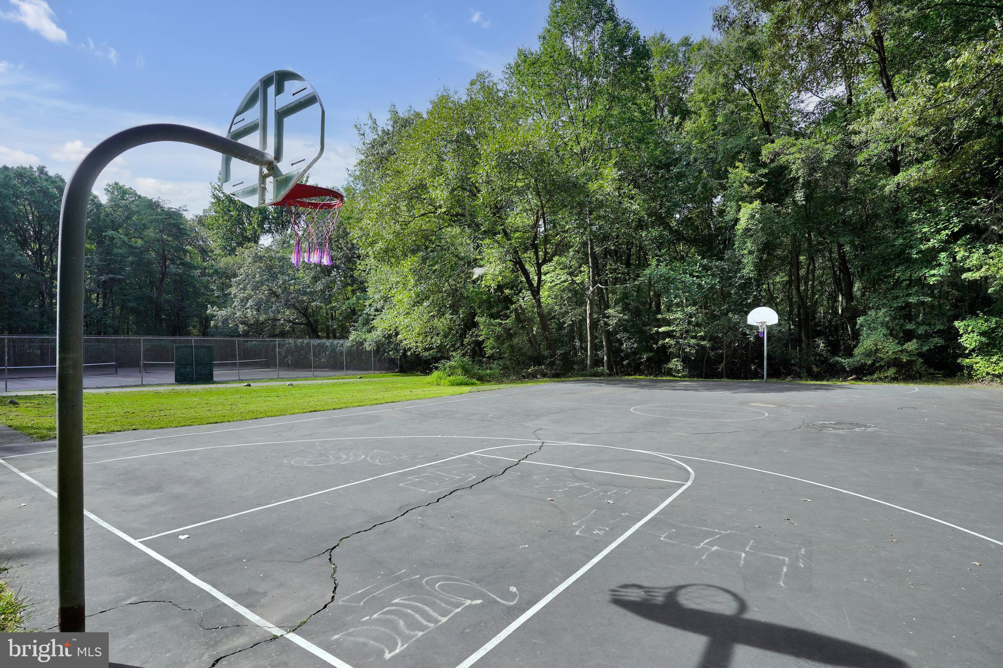 QUEENSBROOKE PLAT 2 - Residential