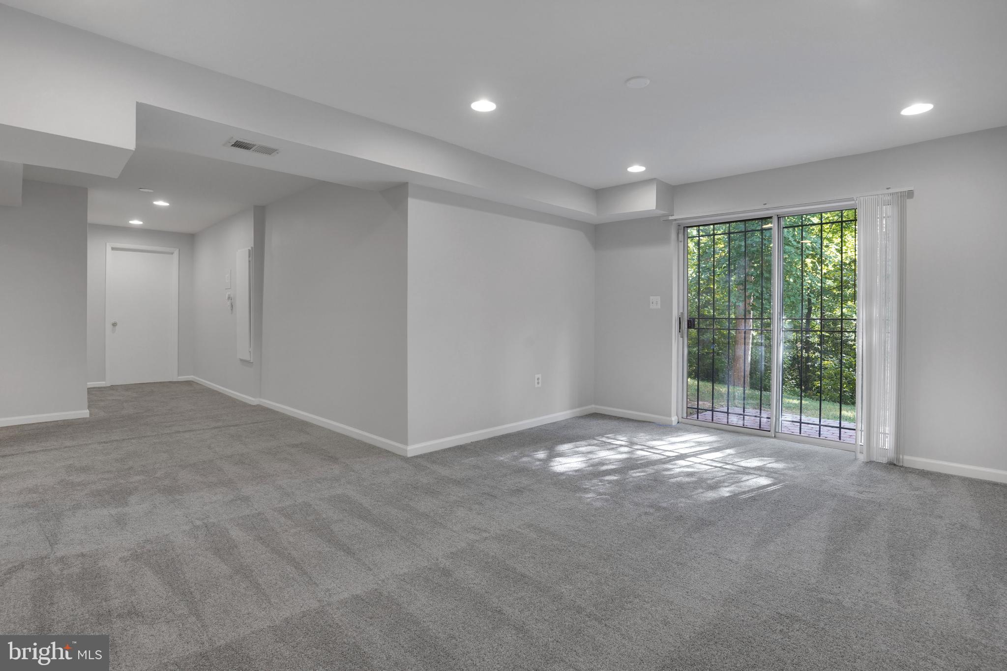 QUEENSBROOKE PLAT 2 - Residential