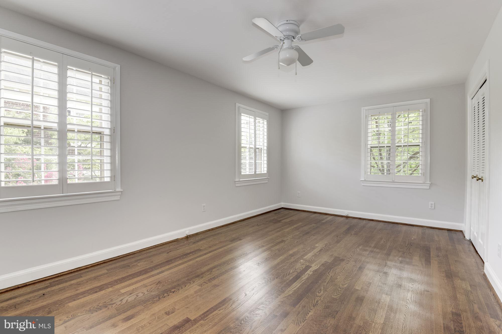 PITT MEWS - Residential