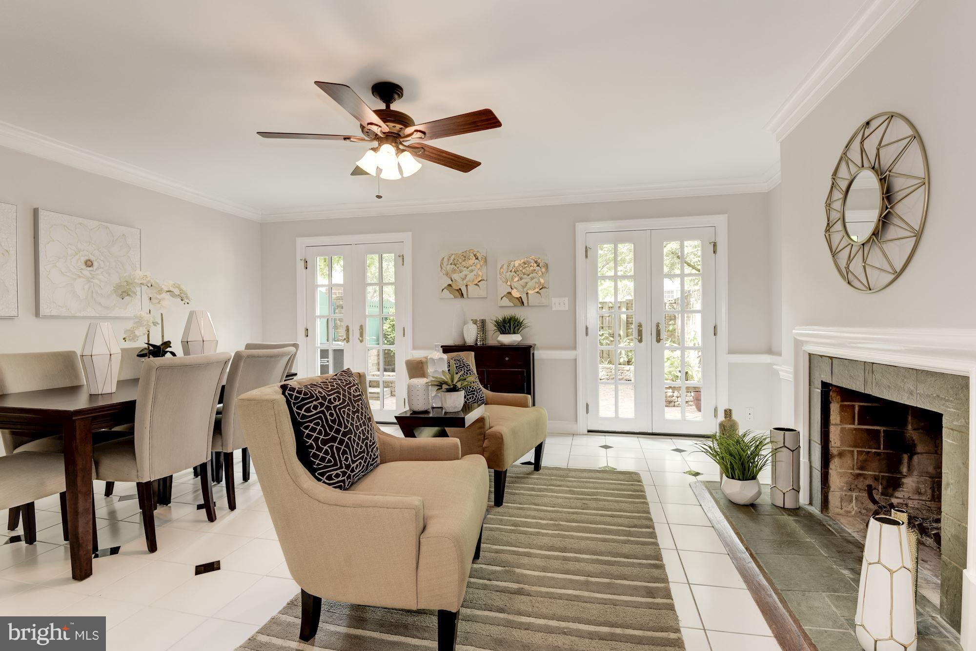 PITT MEWS - Residential