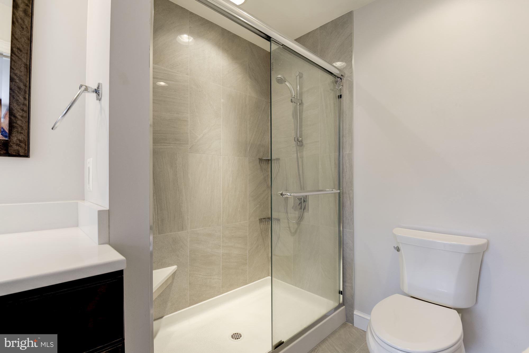 PITT MEWS - Residential