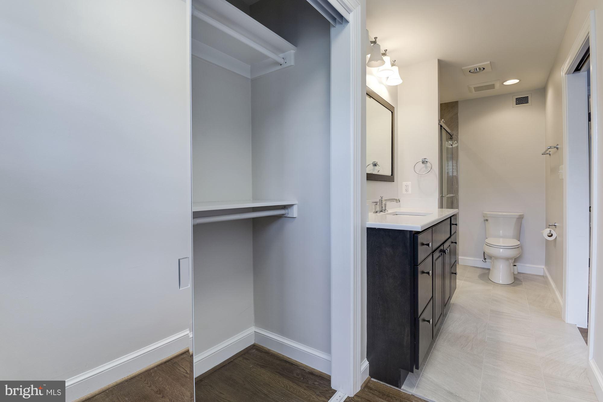 PITT MEWS - Residential