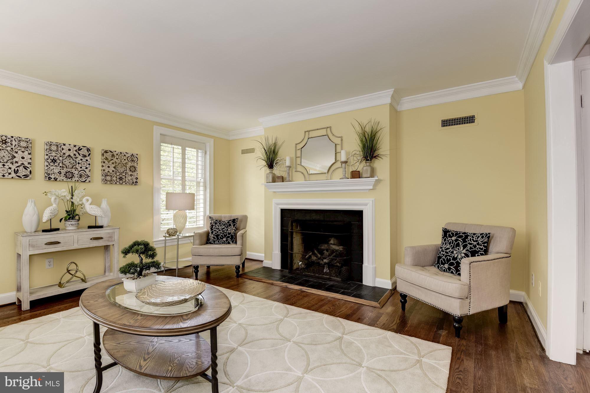 PITT MEWS - Residential