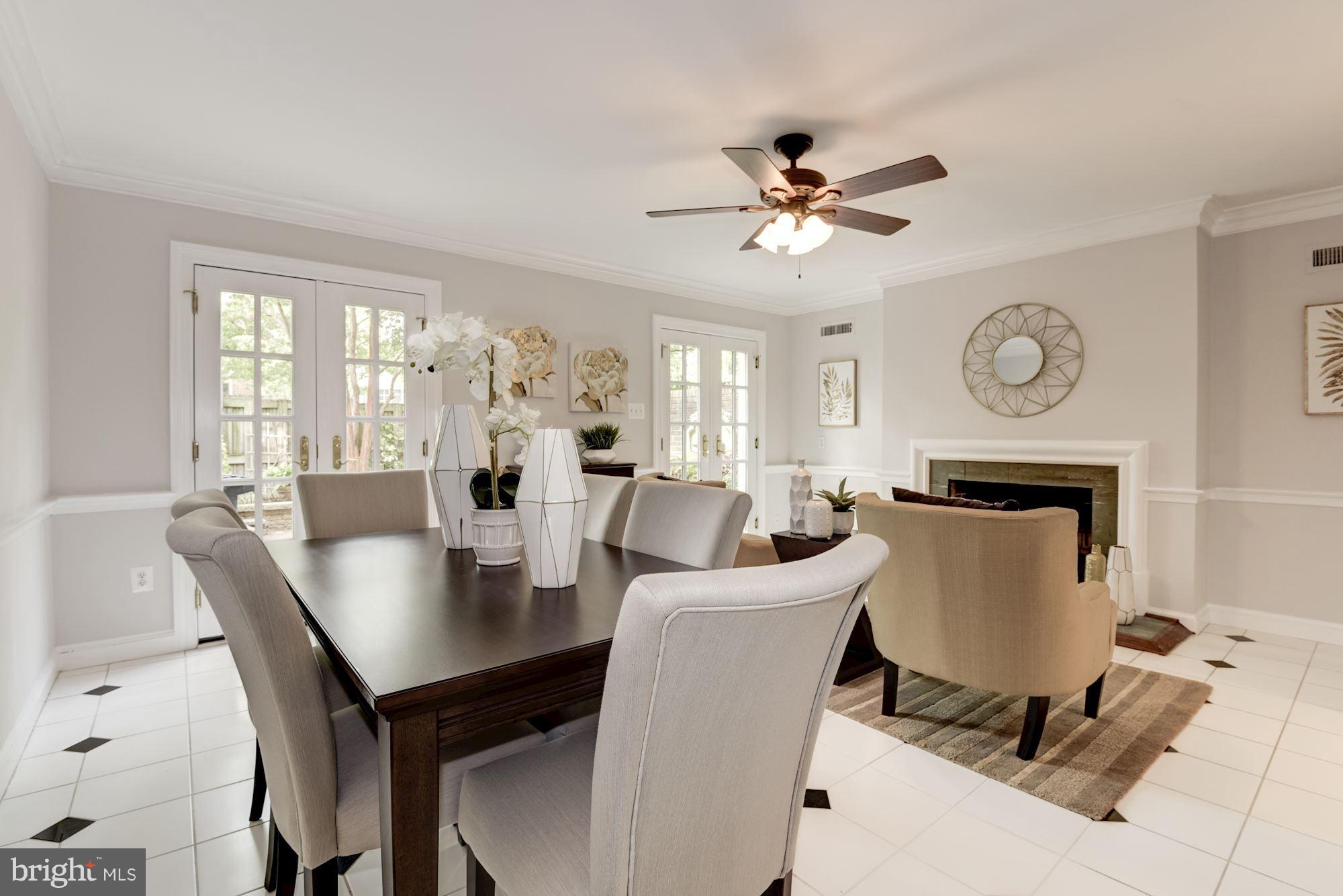 PITT MEWS - Residential