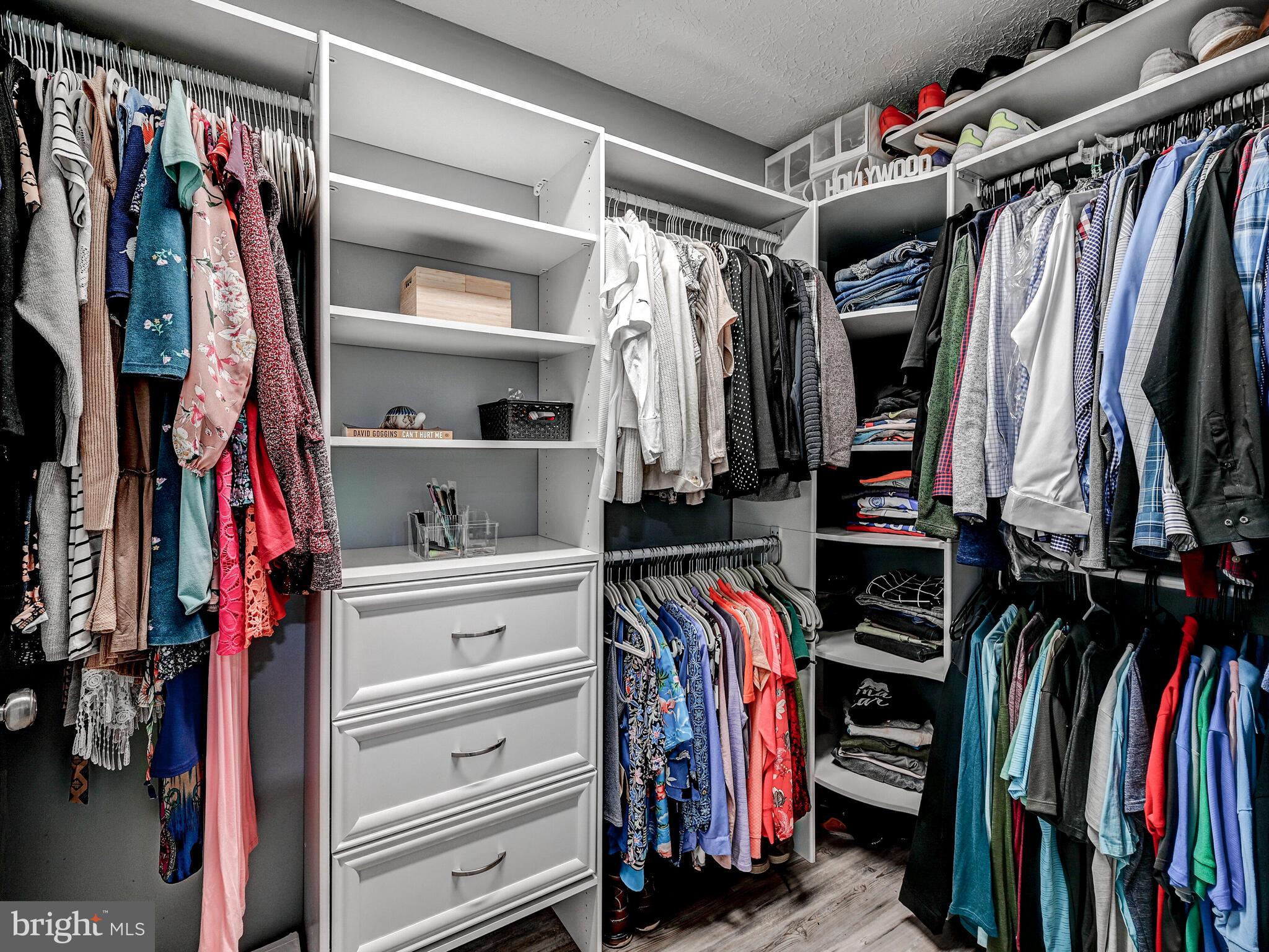 HINES ESTATES - Residential Lease