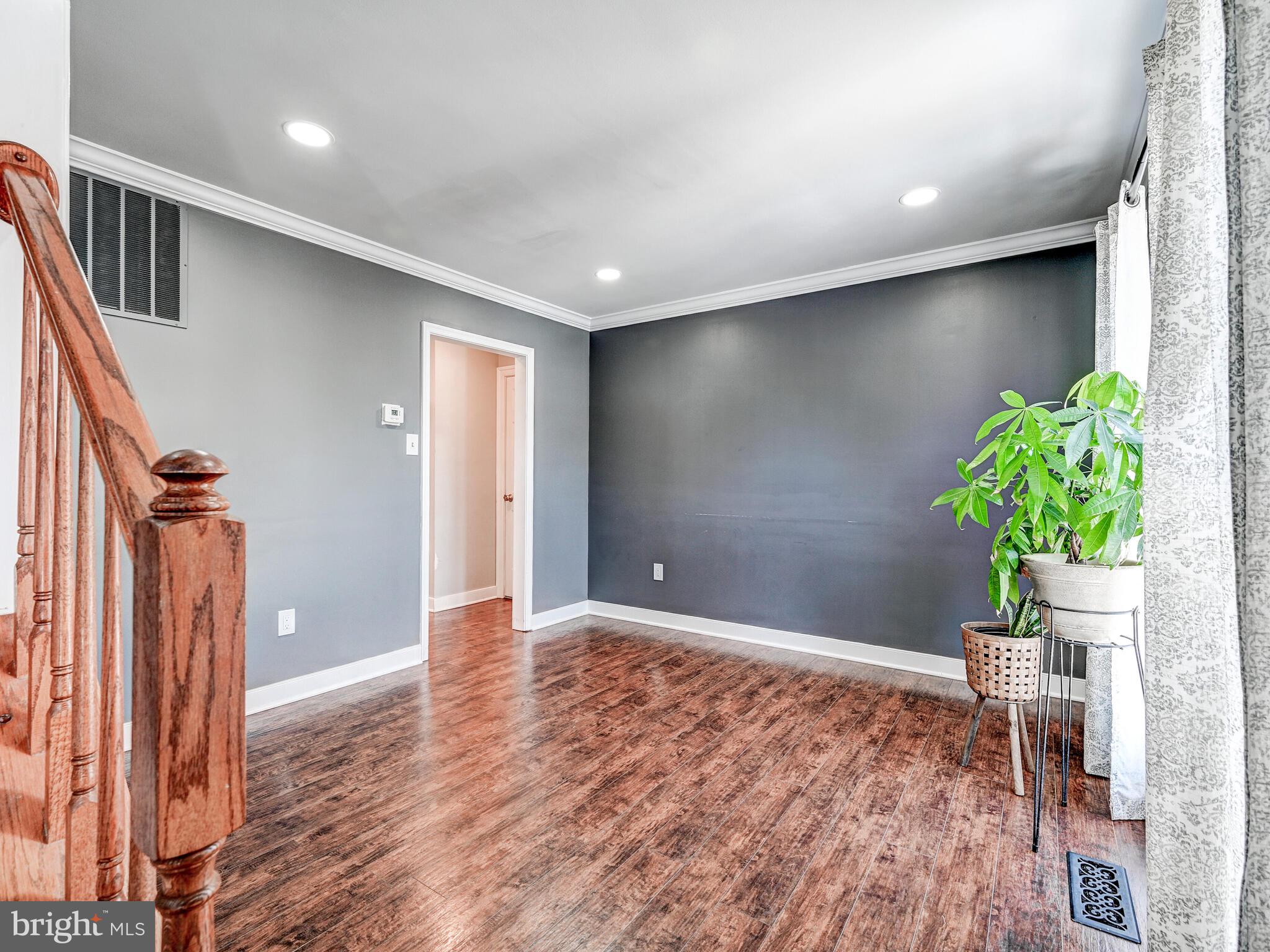 HINES ESTATES - Residential Lease