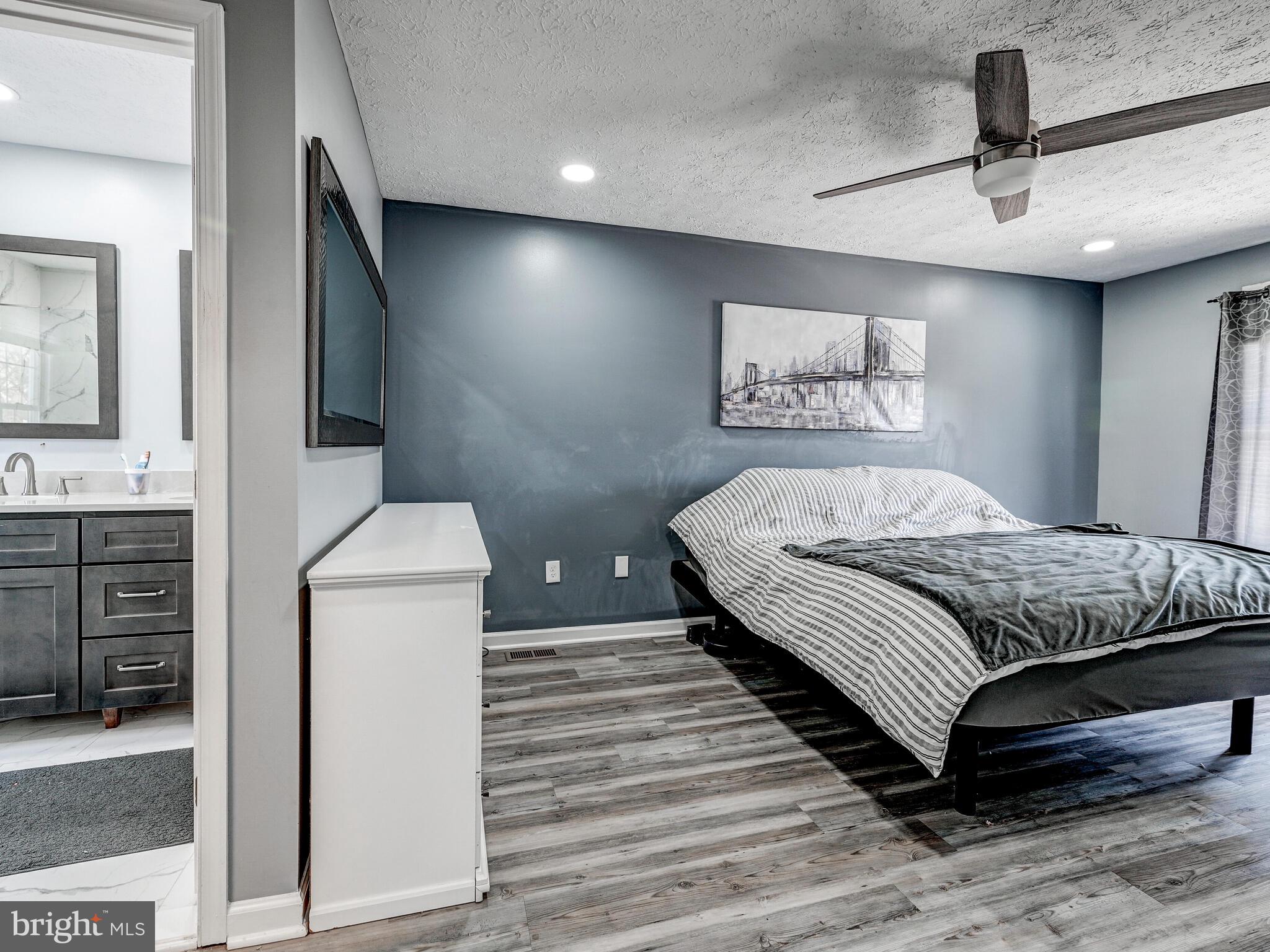 HINES ESTATES - Residential Lease