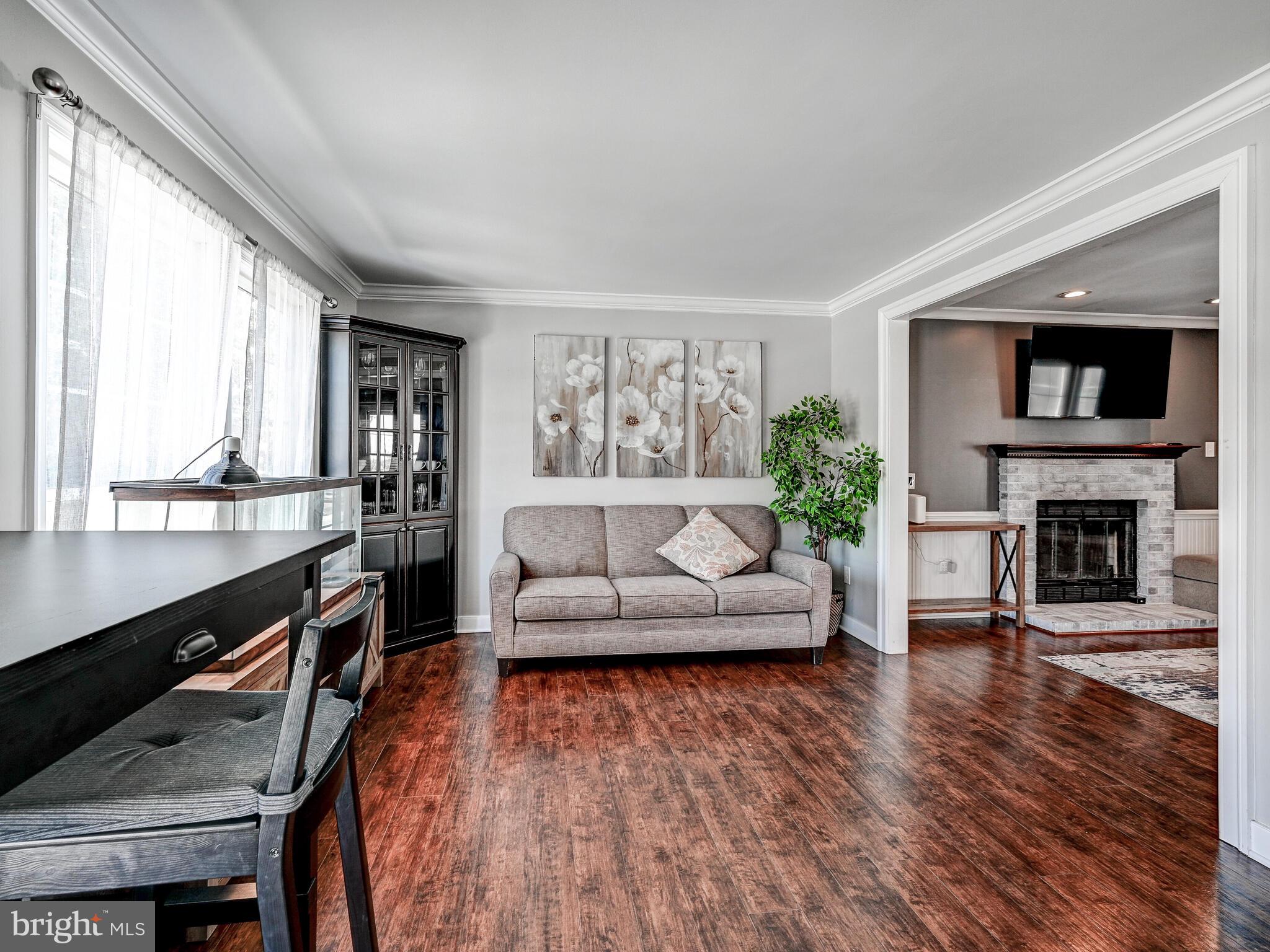 HINES ESTATES - Residential Lease