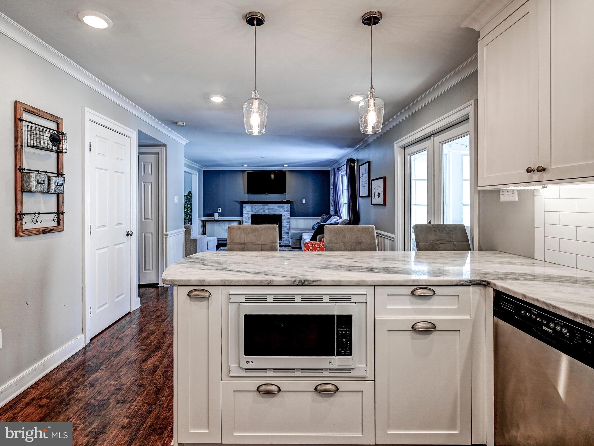 HINES ESTATES - Residential Lease