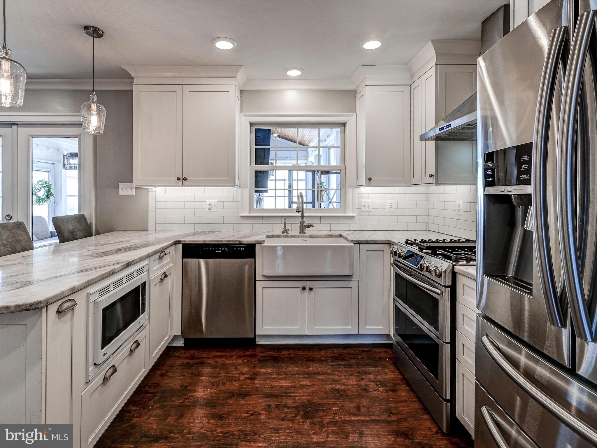 HINES ESTATES - Residential Lease