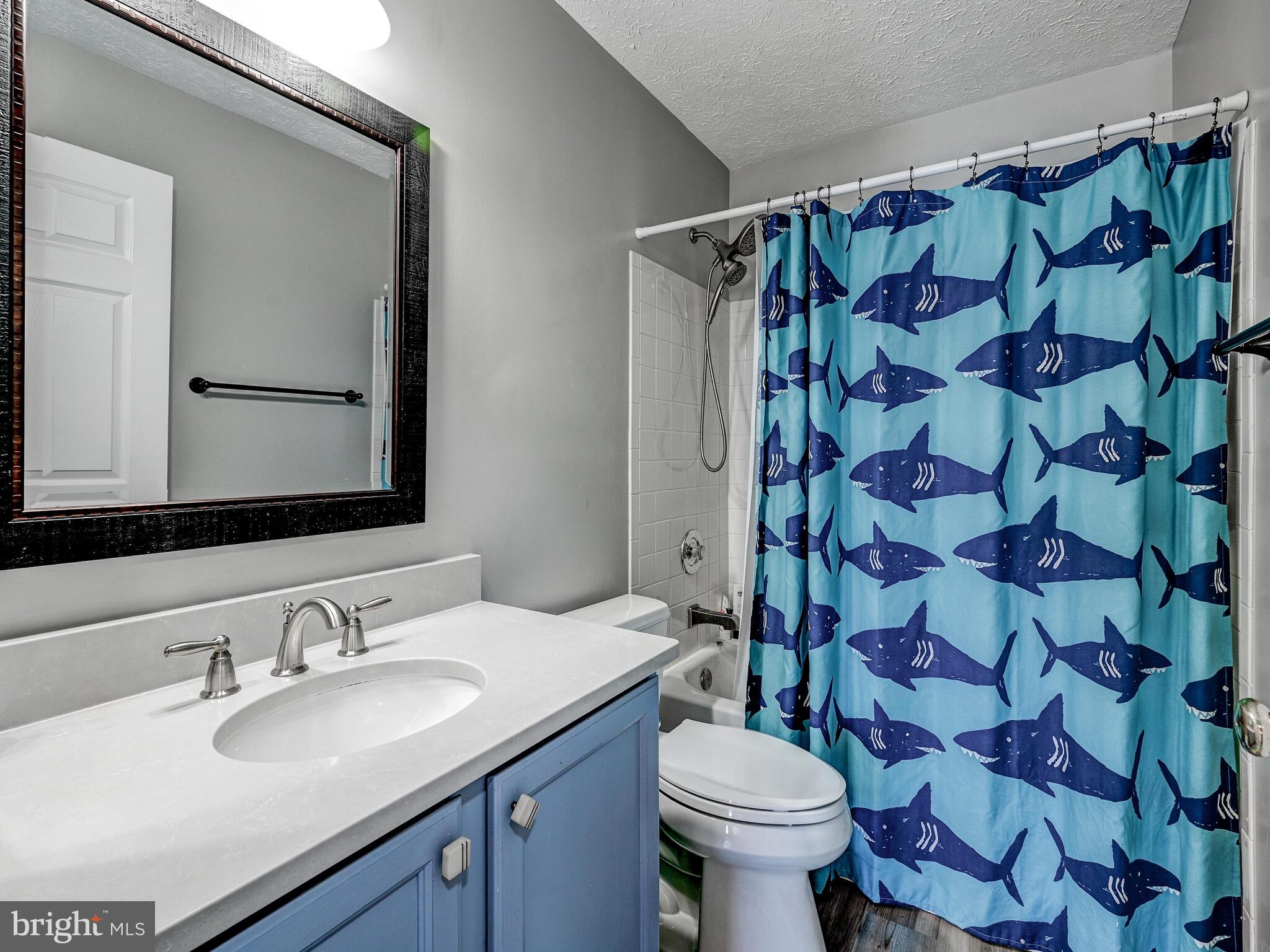 HINES ESTATES - Residential Lease