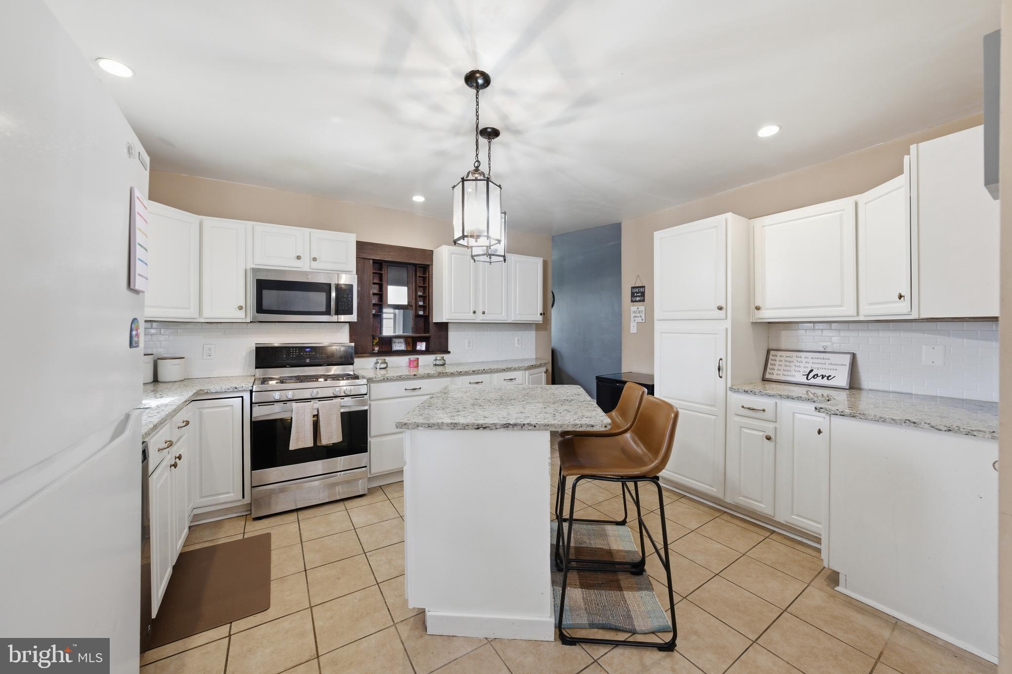 1401 MOUNT HOLLY ROAD