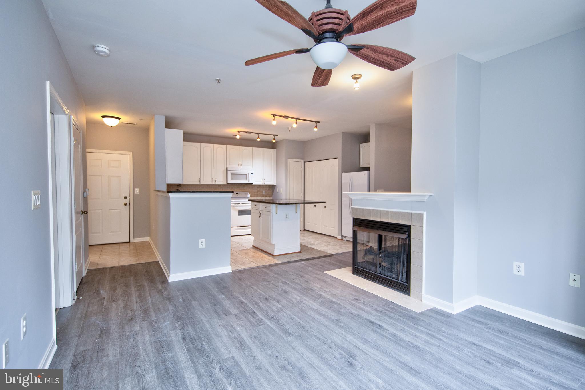 HIGH VIEW AT HUNT VALLEY - Residential