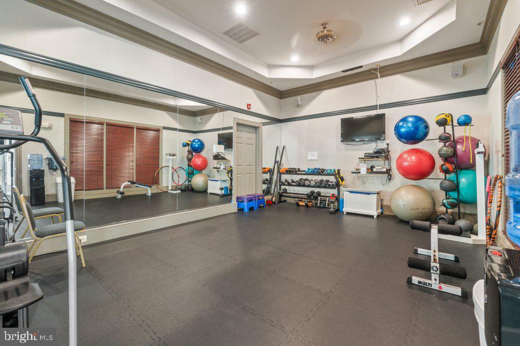 HIGH VIEW AT HUNT VALLEY - Residential