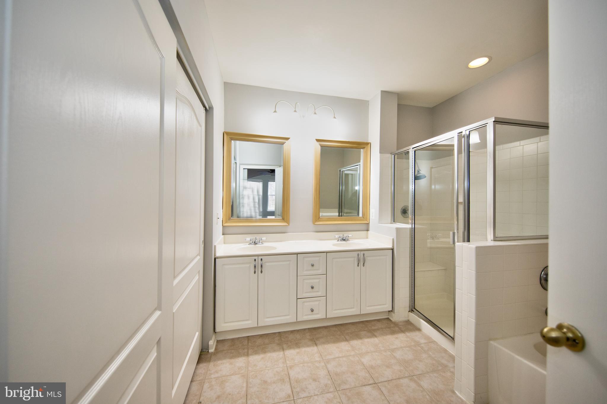 HIGH VIEW AT HUNT VALLEY - Residential