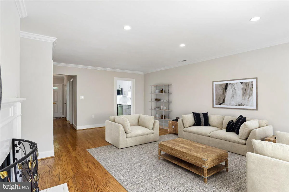 3217 Sutton Place NW Unit A, Washington, DC 20016 photo 4