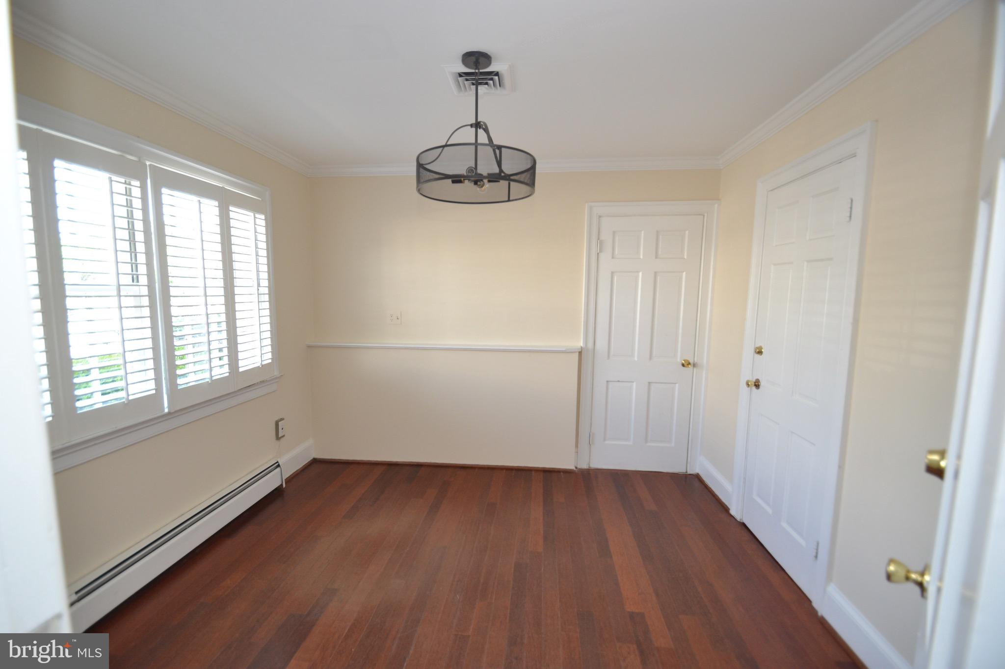 VIENNA - Commercial Lease