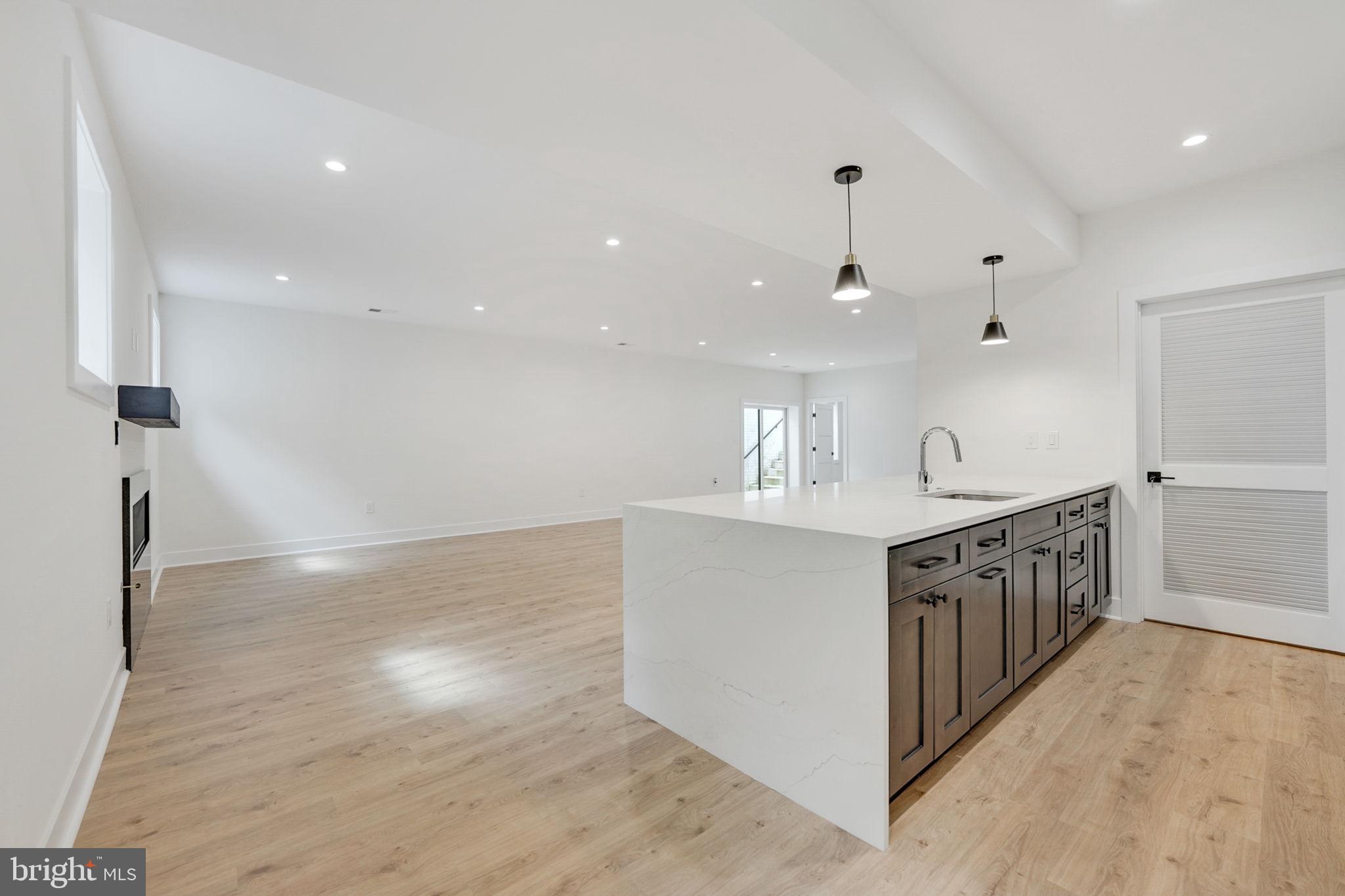 OLIVER ESTATES - Residential