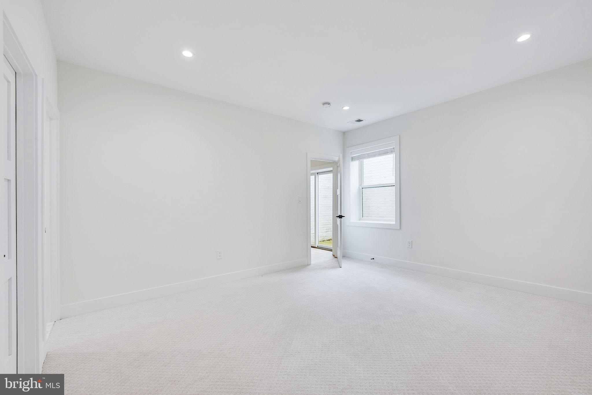 OLIVER ESTATES - Residential