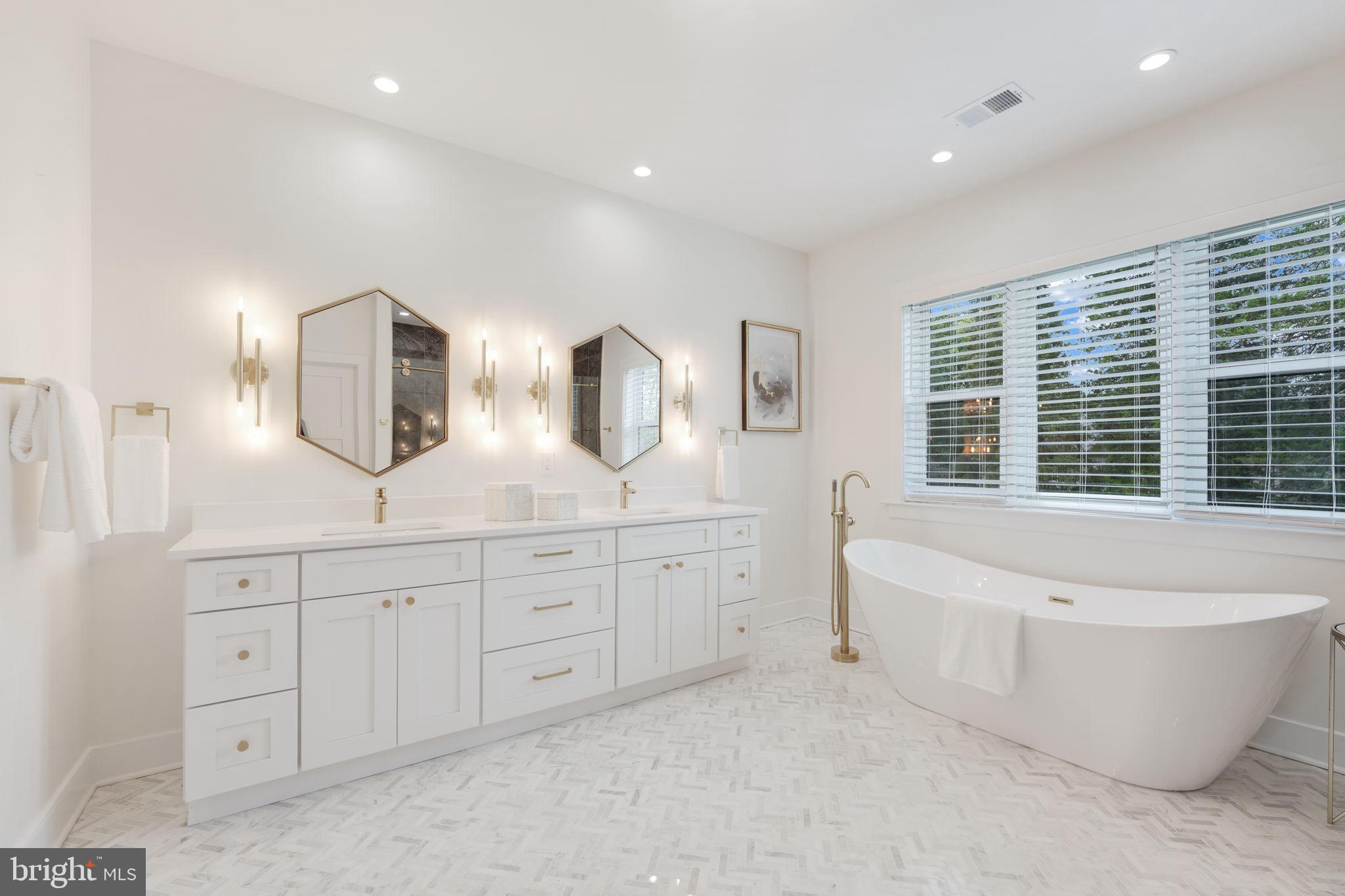 OLIVER ESTATES - Residential