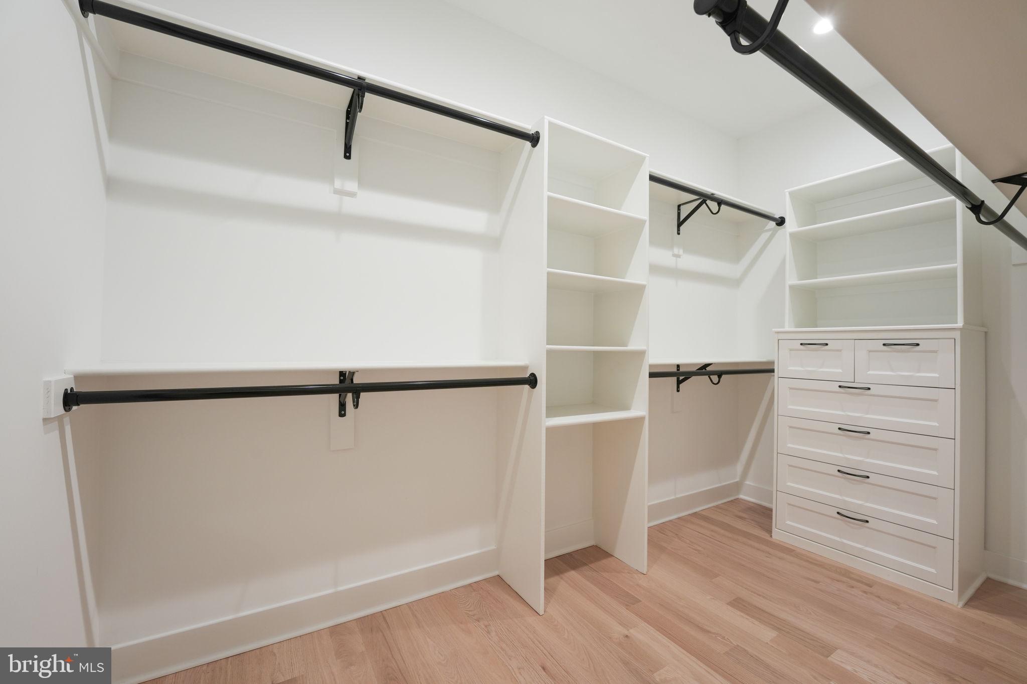 OLIVER ESTATES - Residential