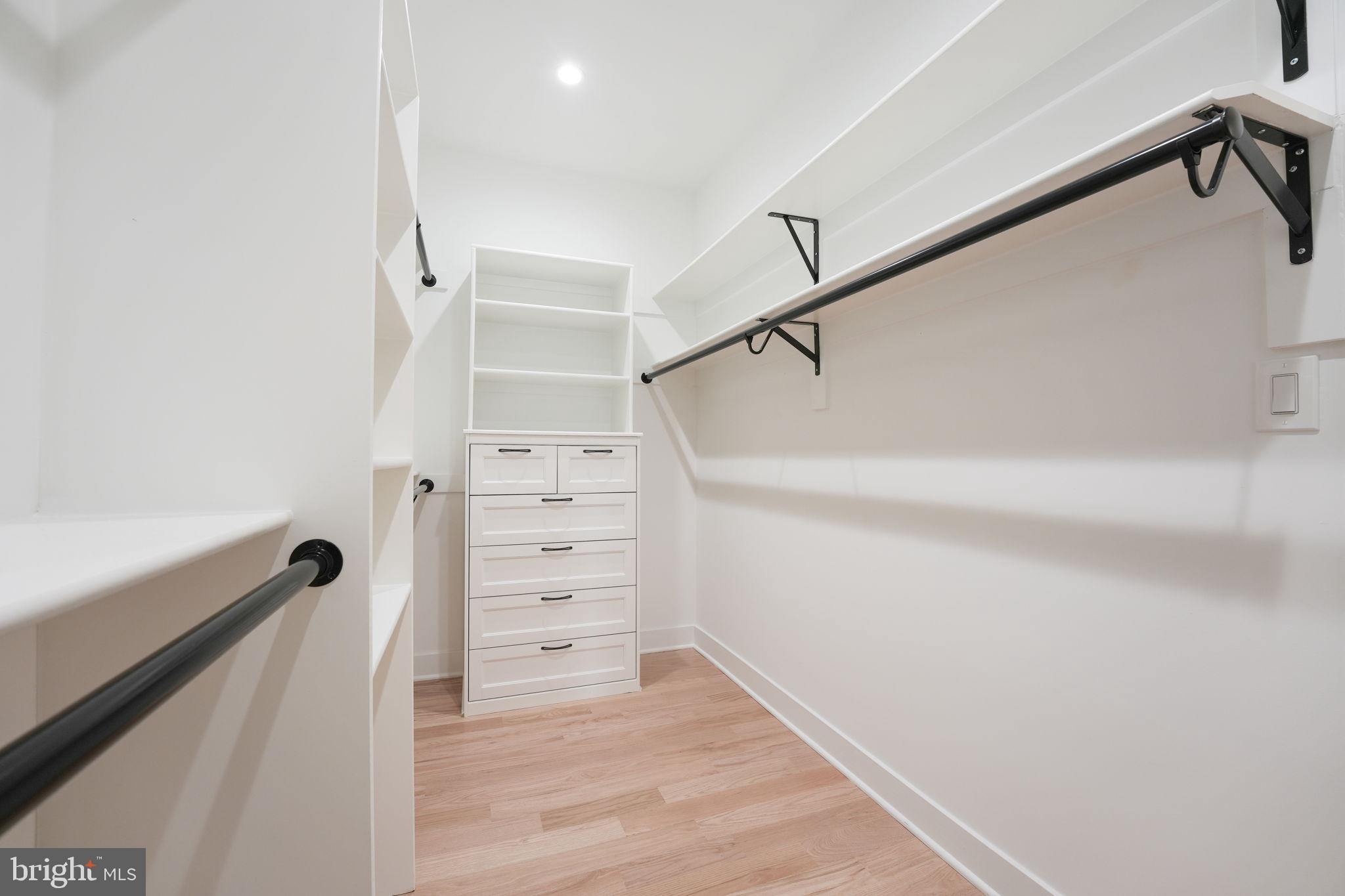 OLIVER ESTATES - Residential