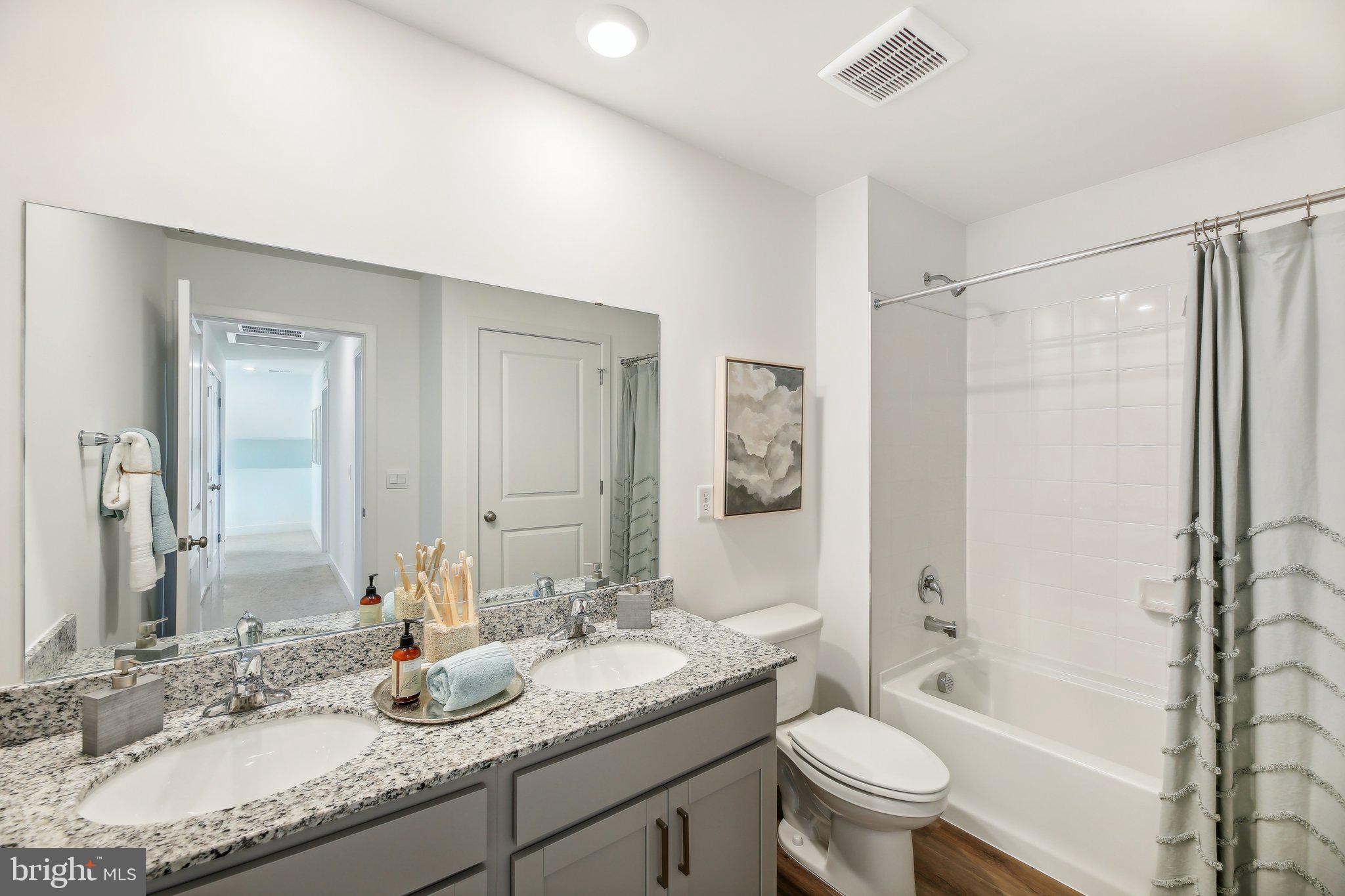 RETREAT AT WINDING CREEK - Residential