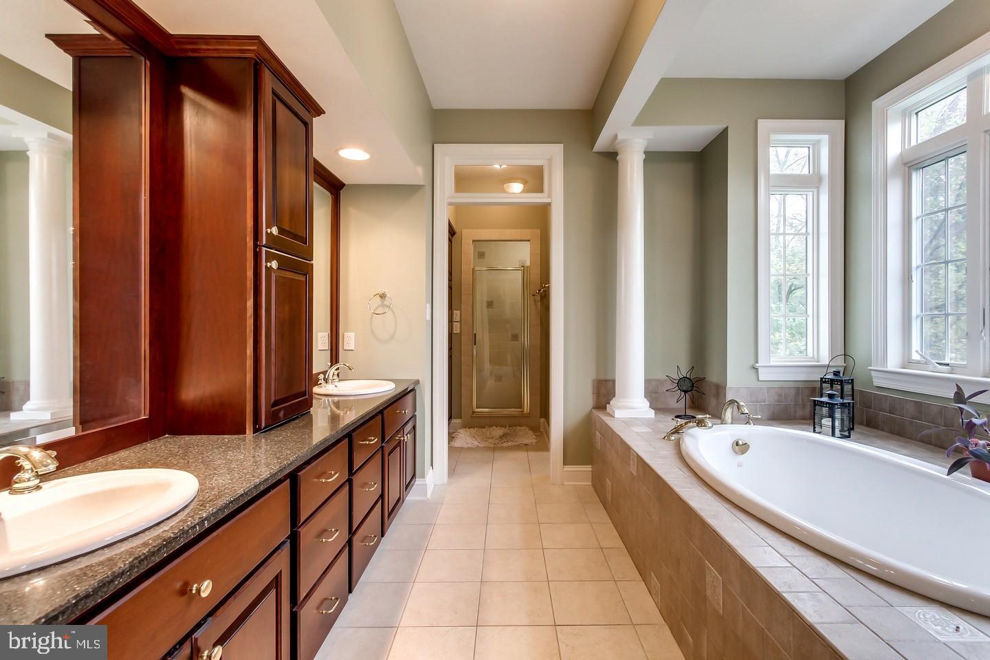 COUNTRY MANOR ESTATES - Residential