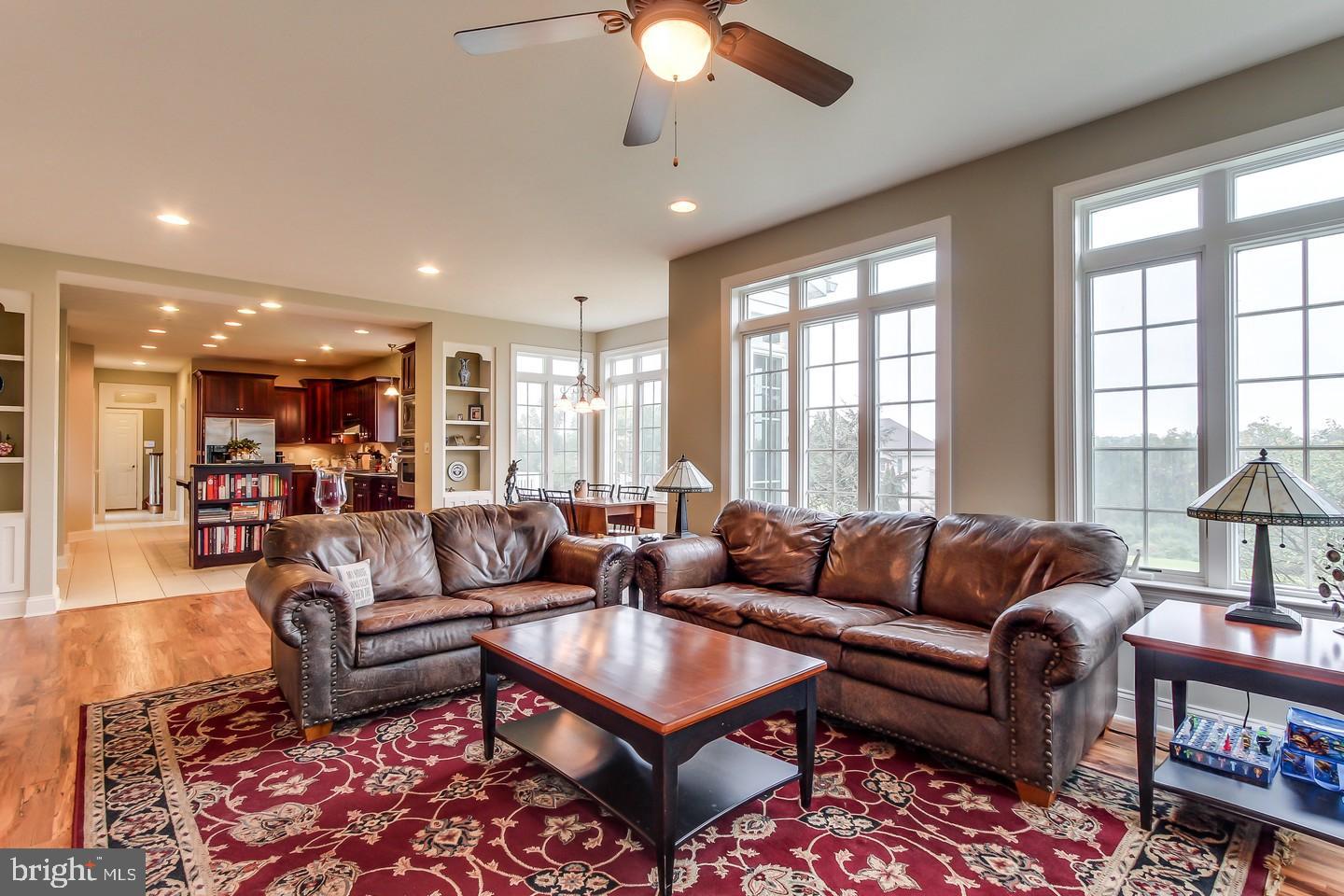 COUNTRY MANOR ESTATES - Residential