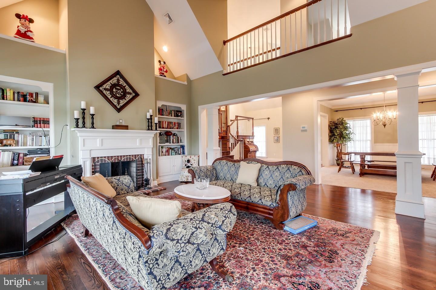 COUNTRY MANOR ESTATES - Residential