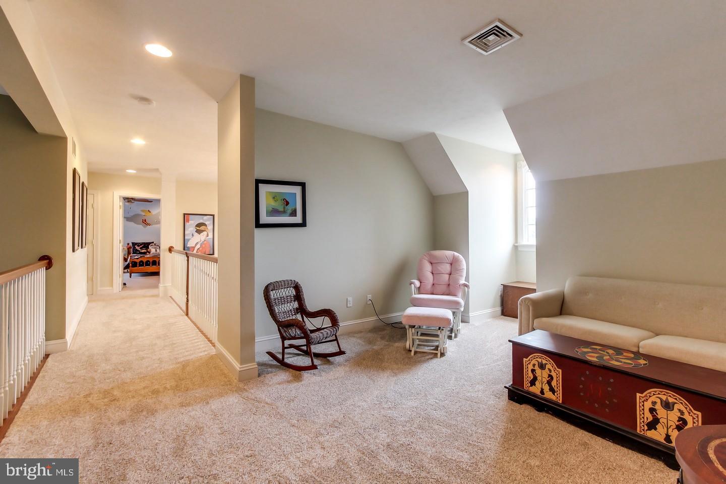 COUNTRY MANOR ESTATES - Residential