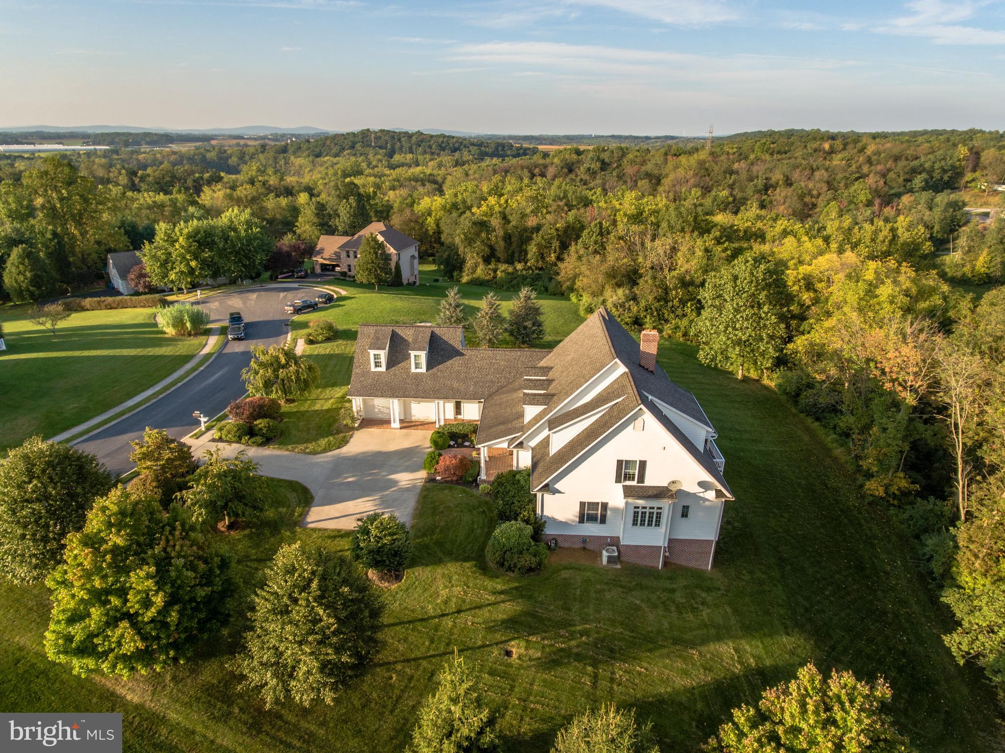 COUNTRY MANOR ESTATES - Residential