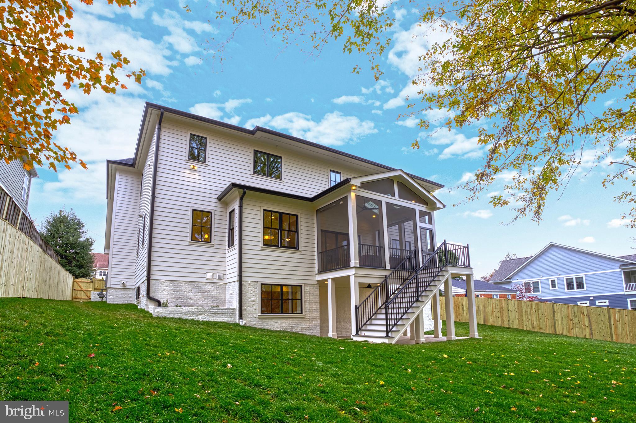 MINOR HILL - Residential