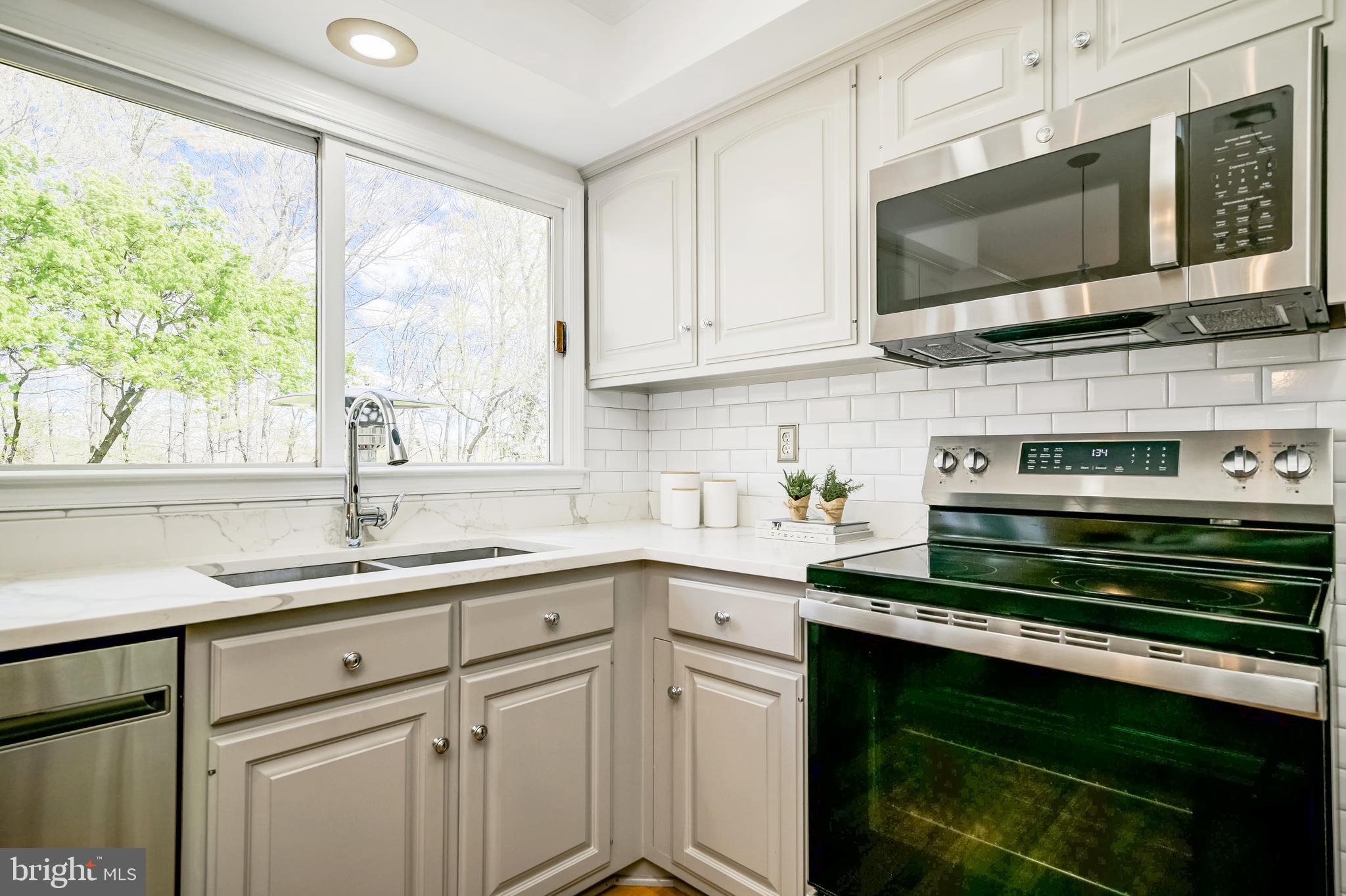 POTOMAC CHASE - Residential