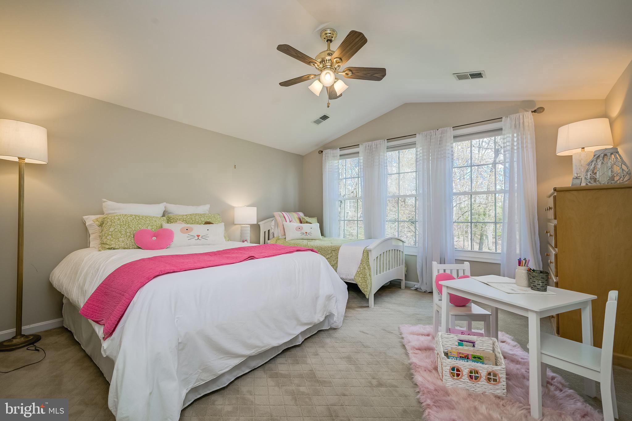 POTOMAC CHASE - Residential